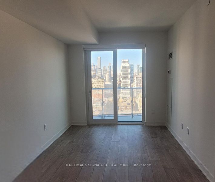 #1903 - 100 Dalhousie Street Property Photo 4