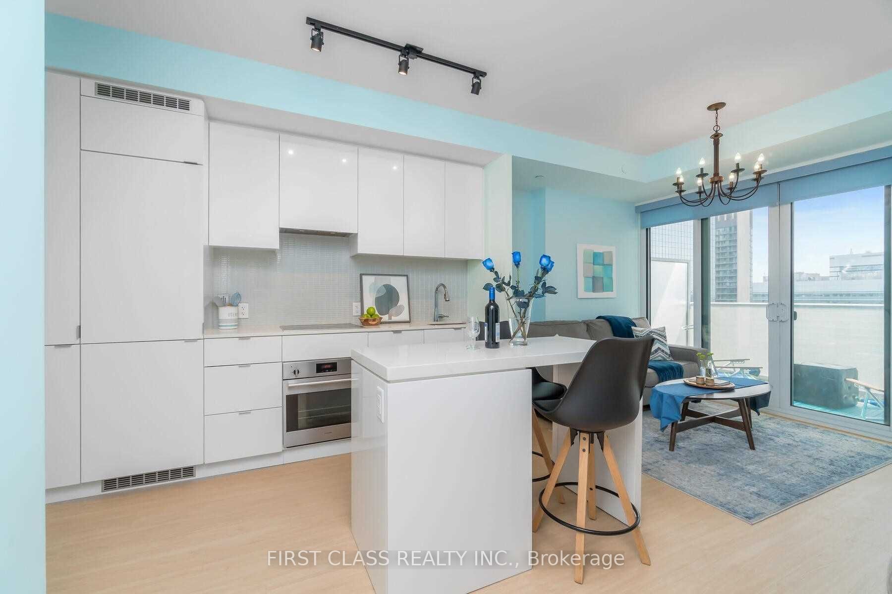 #2313 - 7 Grenville Street Property Photo 4