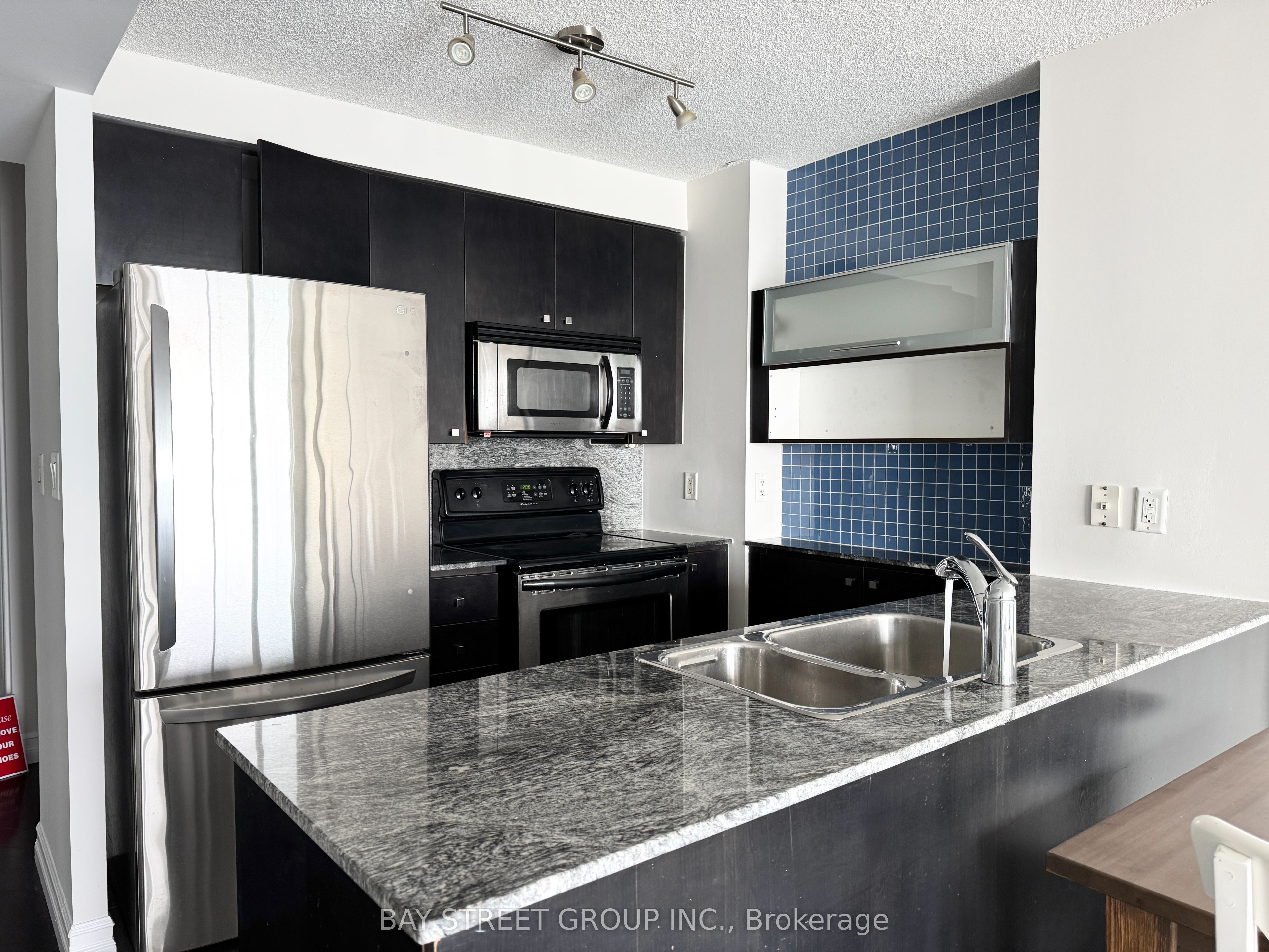 #3912 - 11 Brunel Court Property Photo 7