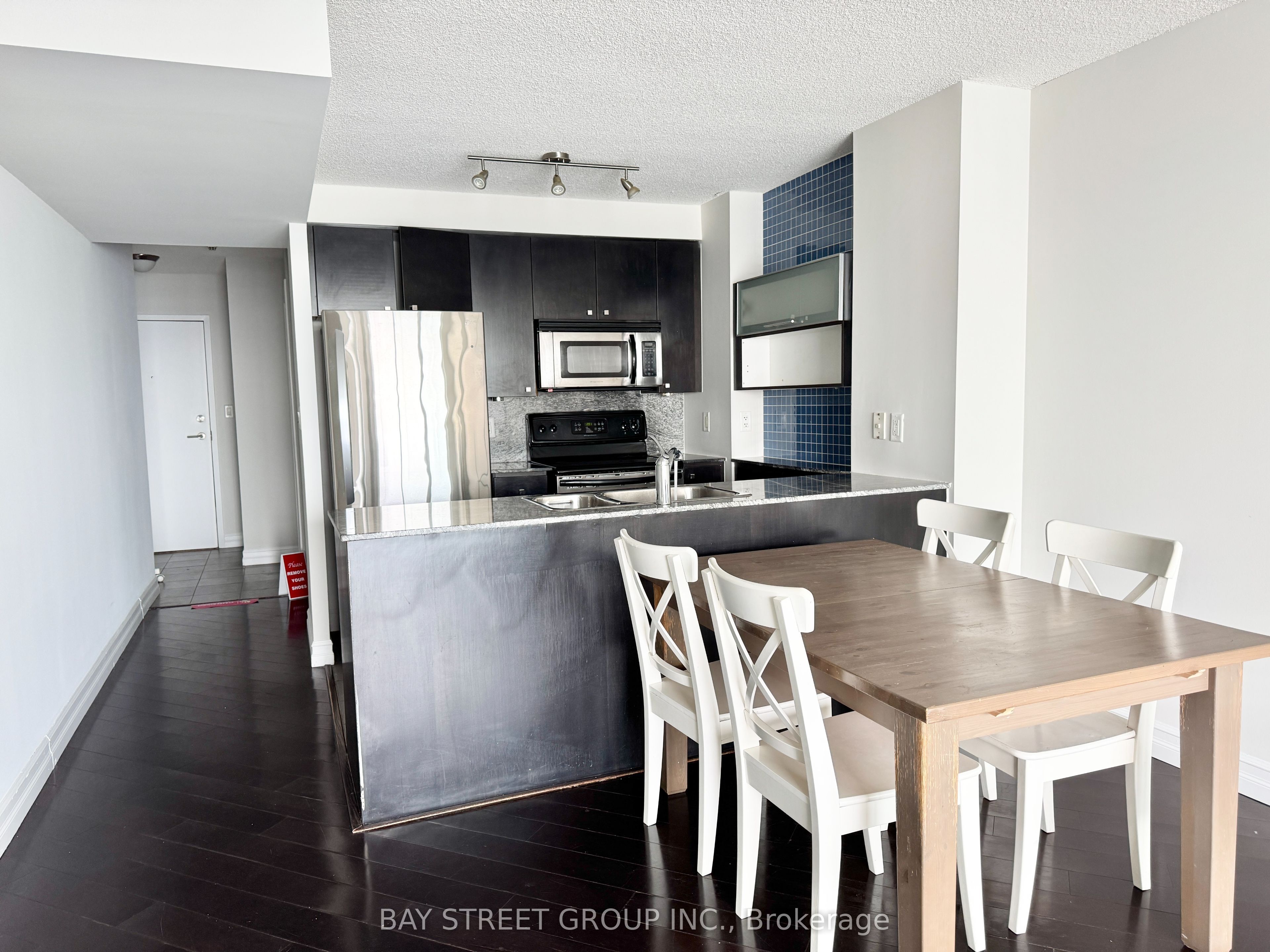 #3912 - 11 Brunel Court Property Photo 8