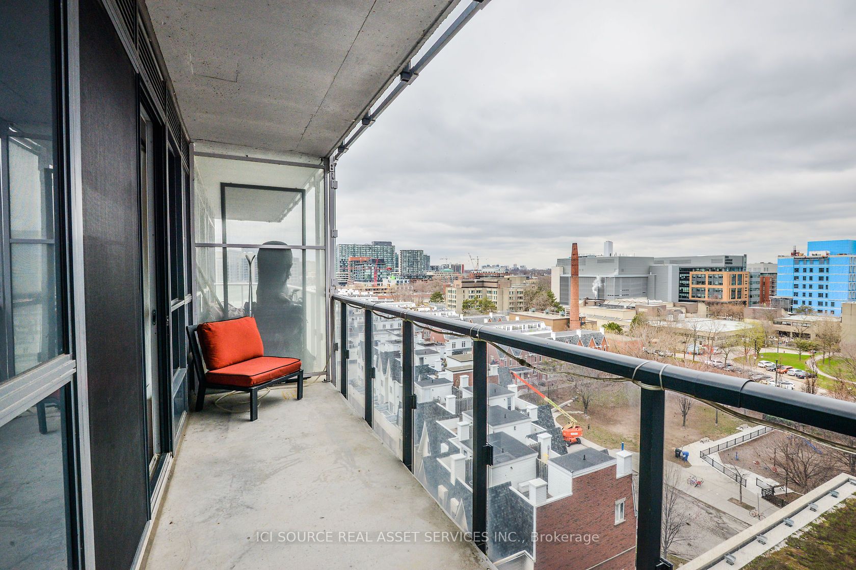 #936 - 1030 King Street Property Photo 10