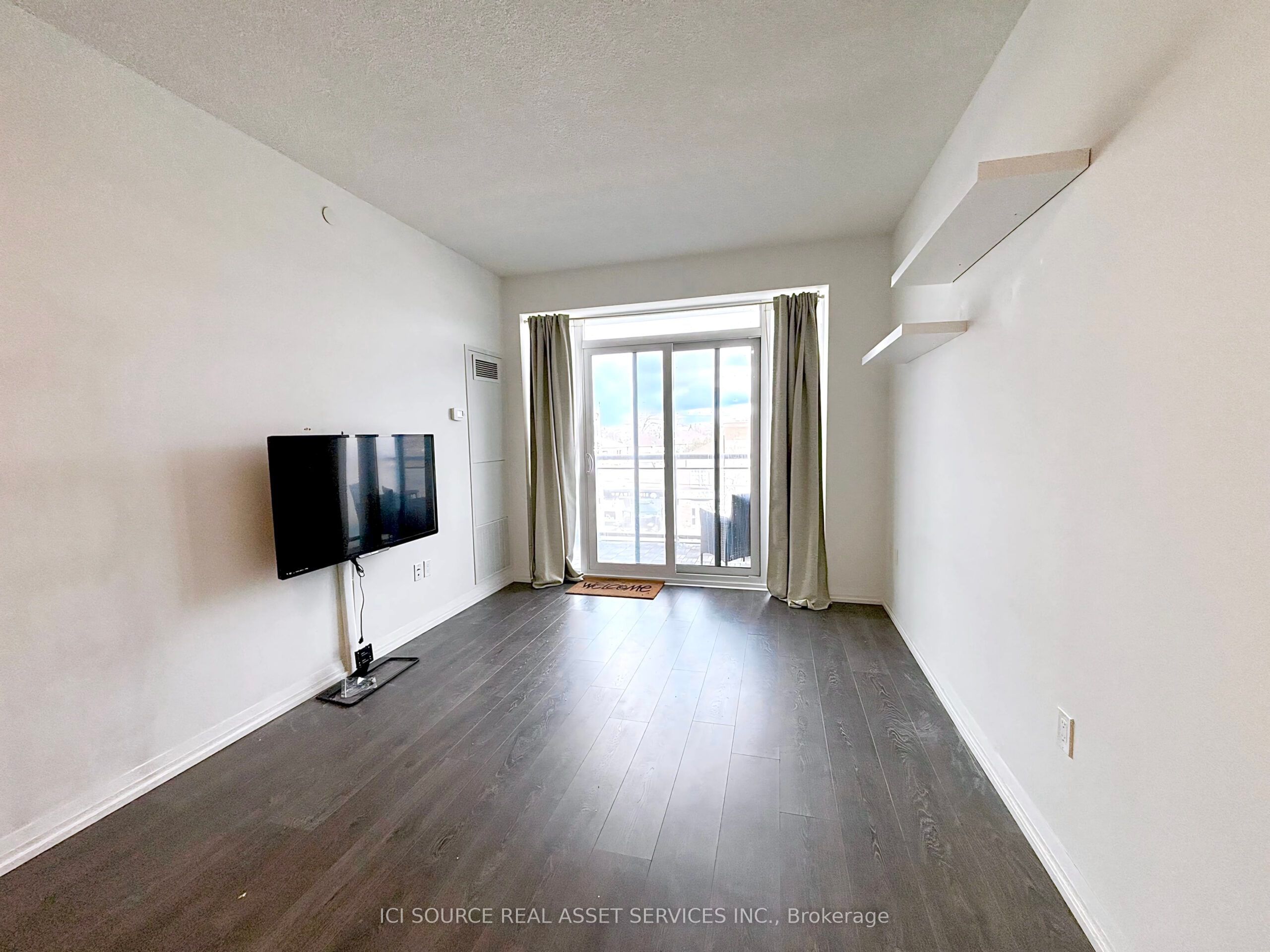 #325 - 50 Ann O'reilly Road Property Photo 1