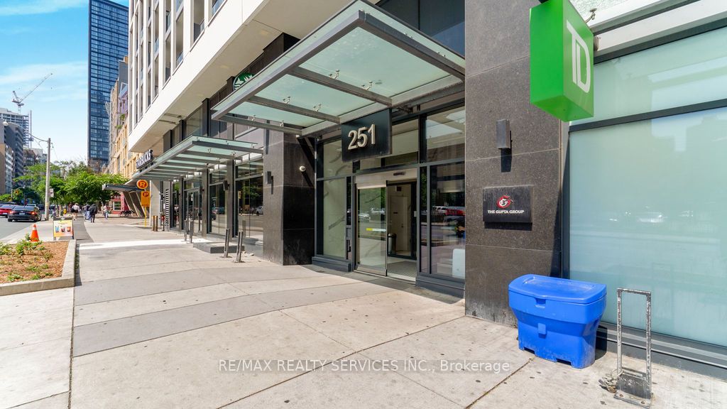 #1909 - 251 Jarvis Street Property Photo 24