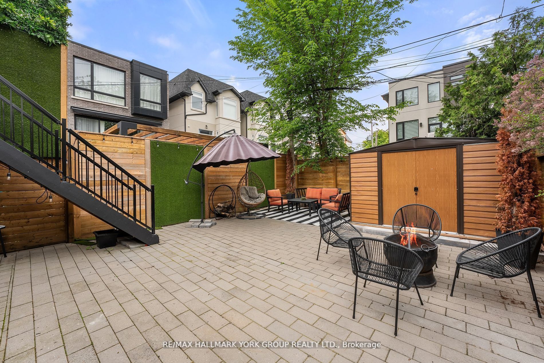 100 Roe Avenue Property Photo 40