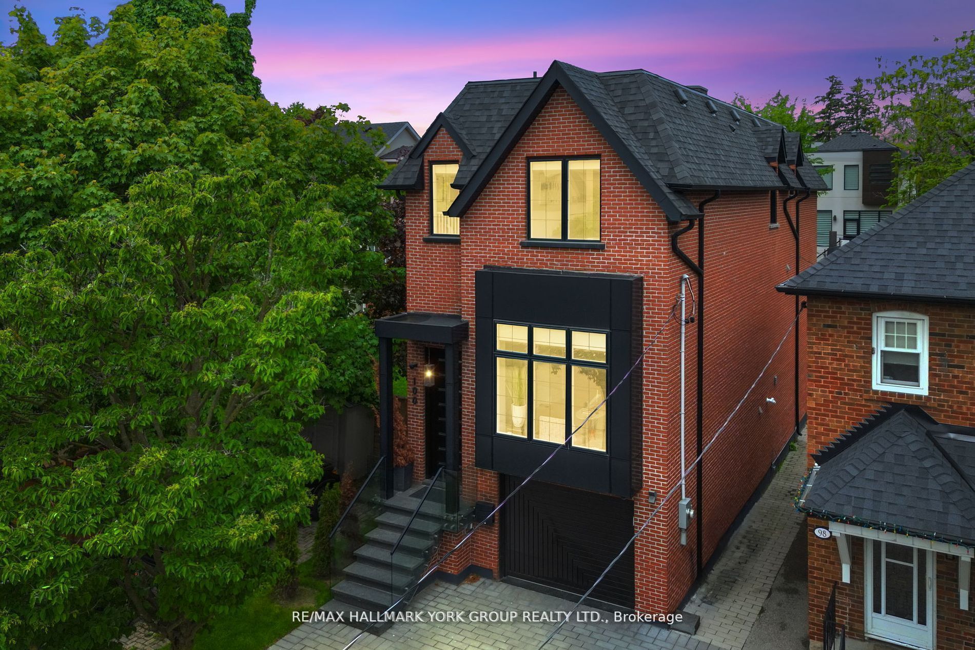 100 Roe Avenue Property Photo 43