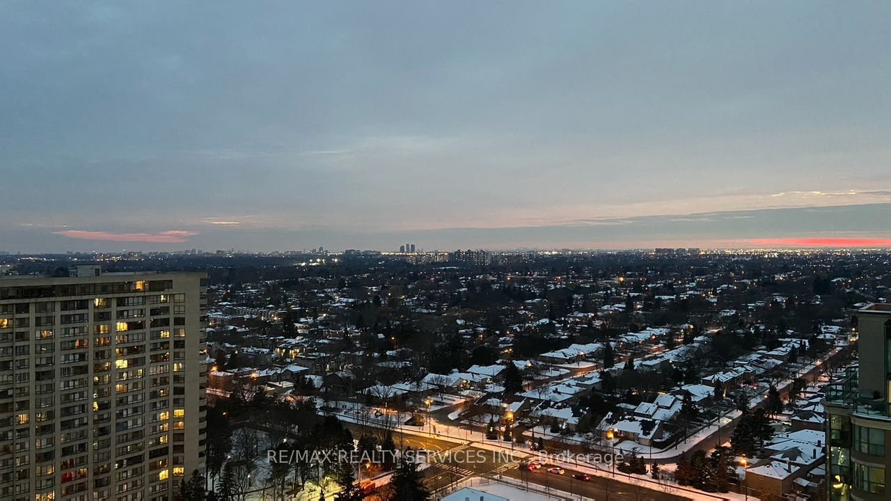 #2307 - 5500 Yonge Street Property Photo 17