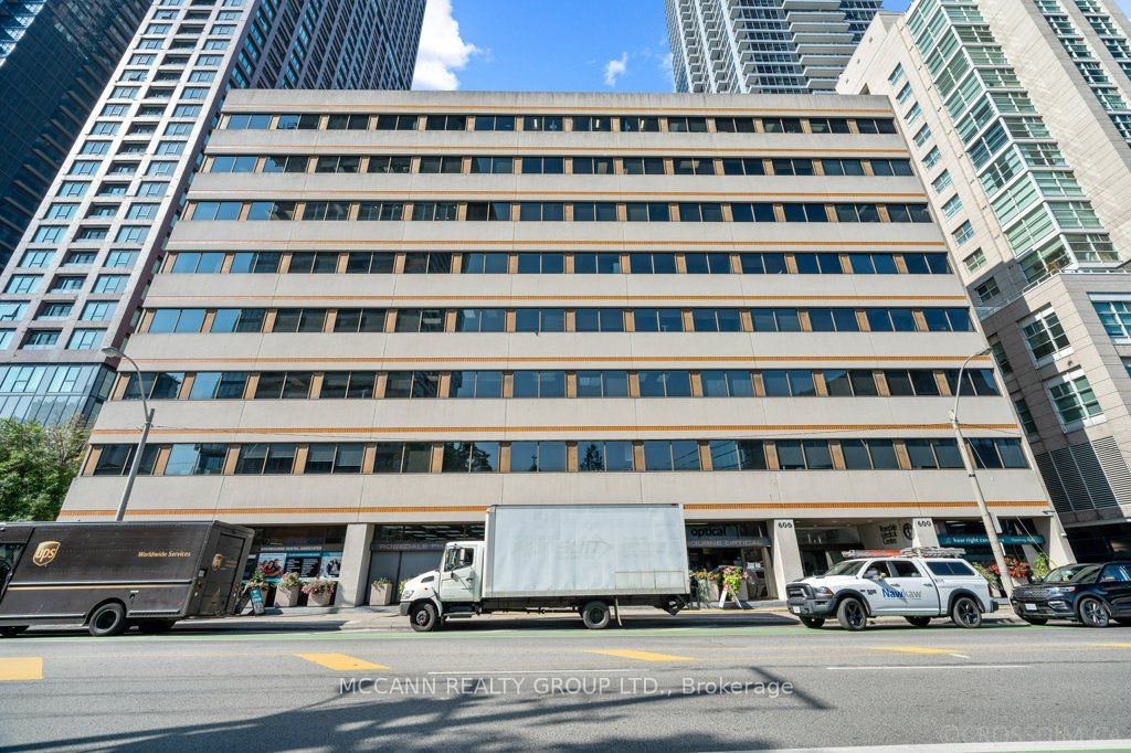 #502 - 600 Sherbourne Street Property Photo 2
