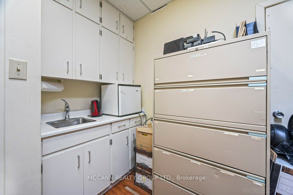 #502 - 600 Sherbourne Street Property Photo 12