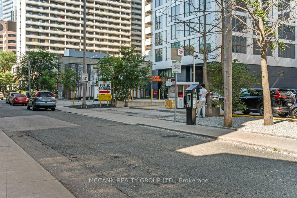 #502 - 600 Sherbourne Street Property Photo 19