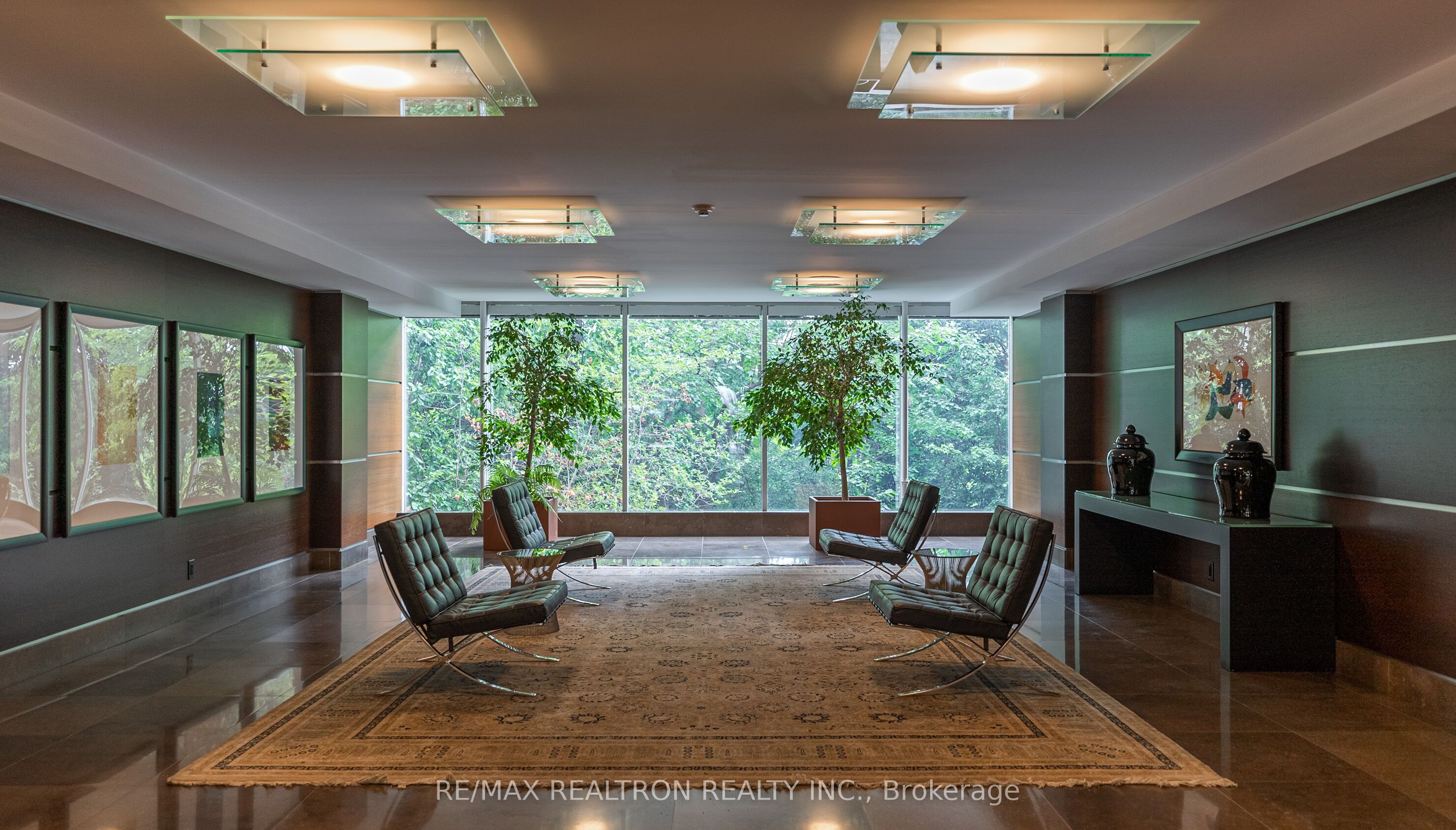 #224 - 1 Benvenuto Place Property Photo 4