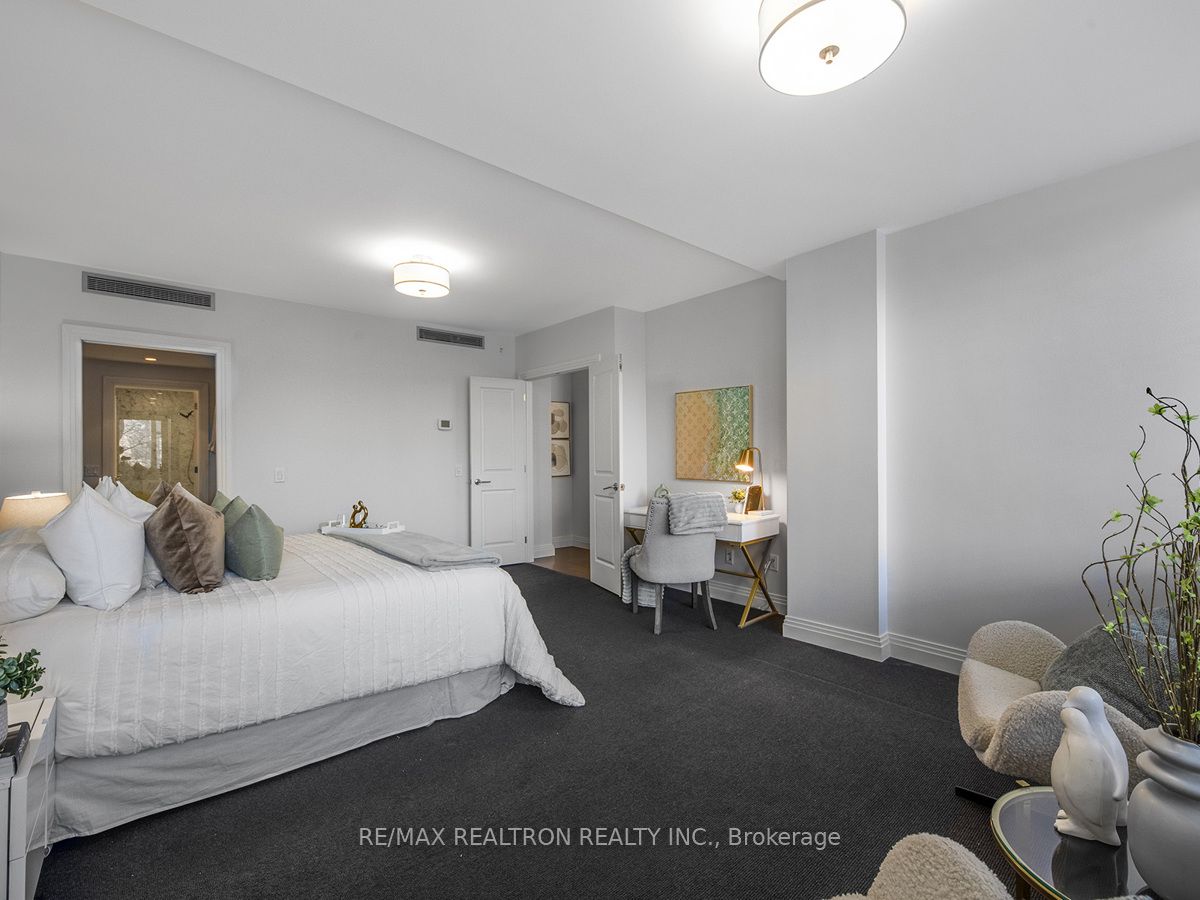 #224 - 1 Benvenuto Place Property Photo 18