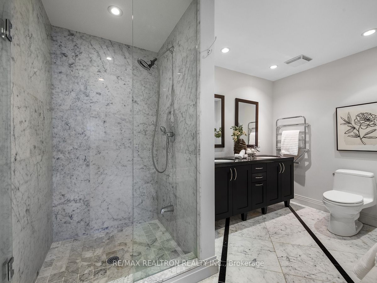 #224 - 1 Benvenuto Place Property Photo 19