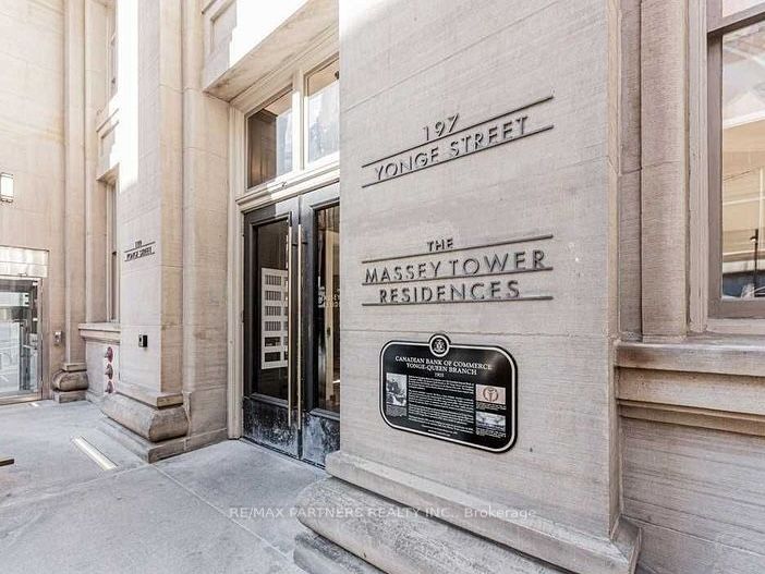 197 Yonge Street 1704 Property Photo 10