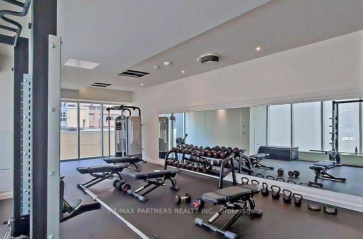 197 Yonge Street 1704 Property Photo 14