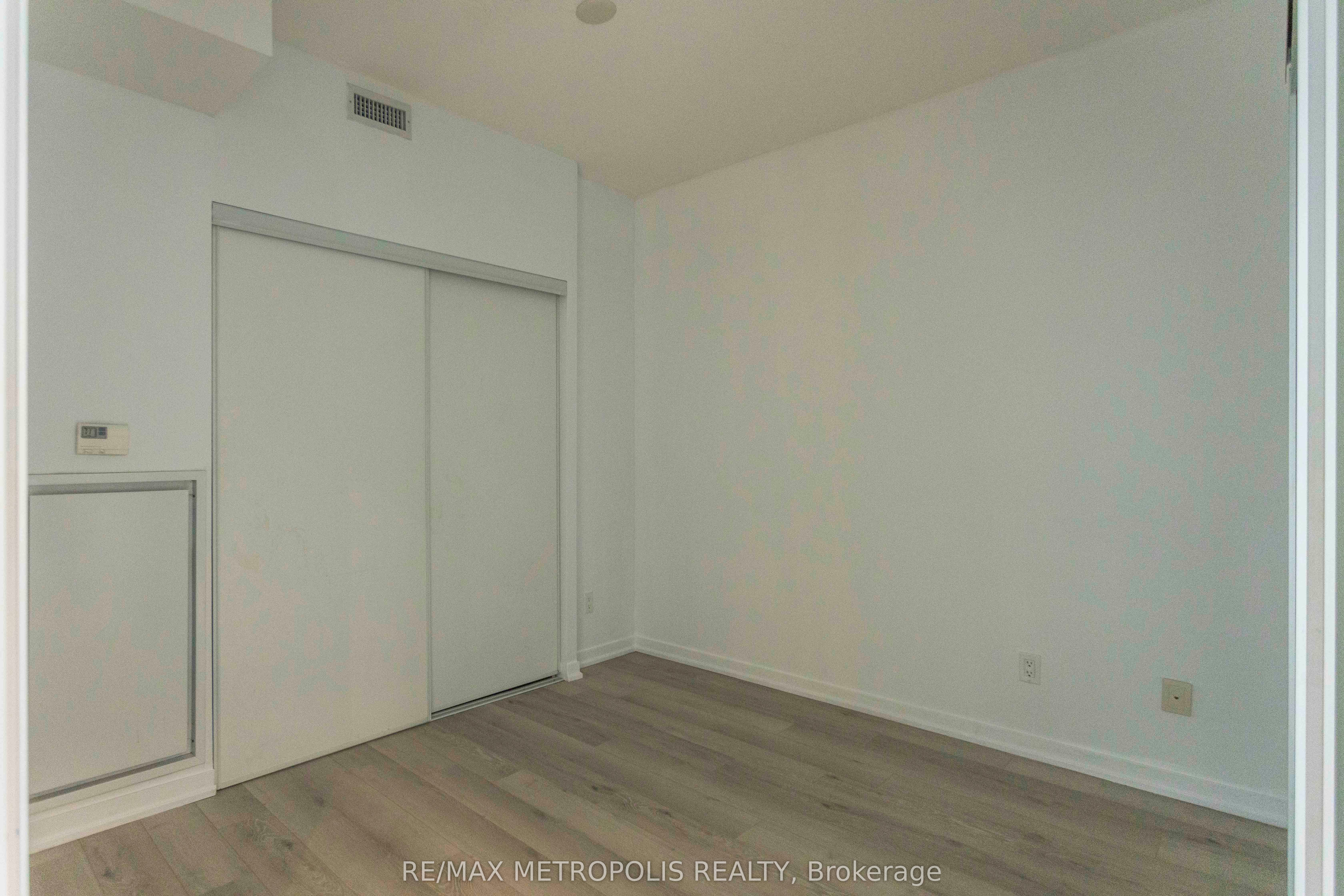 55 East Liberty Street 717 Property Photo 6