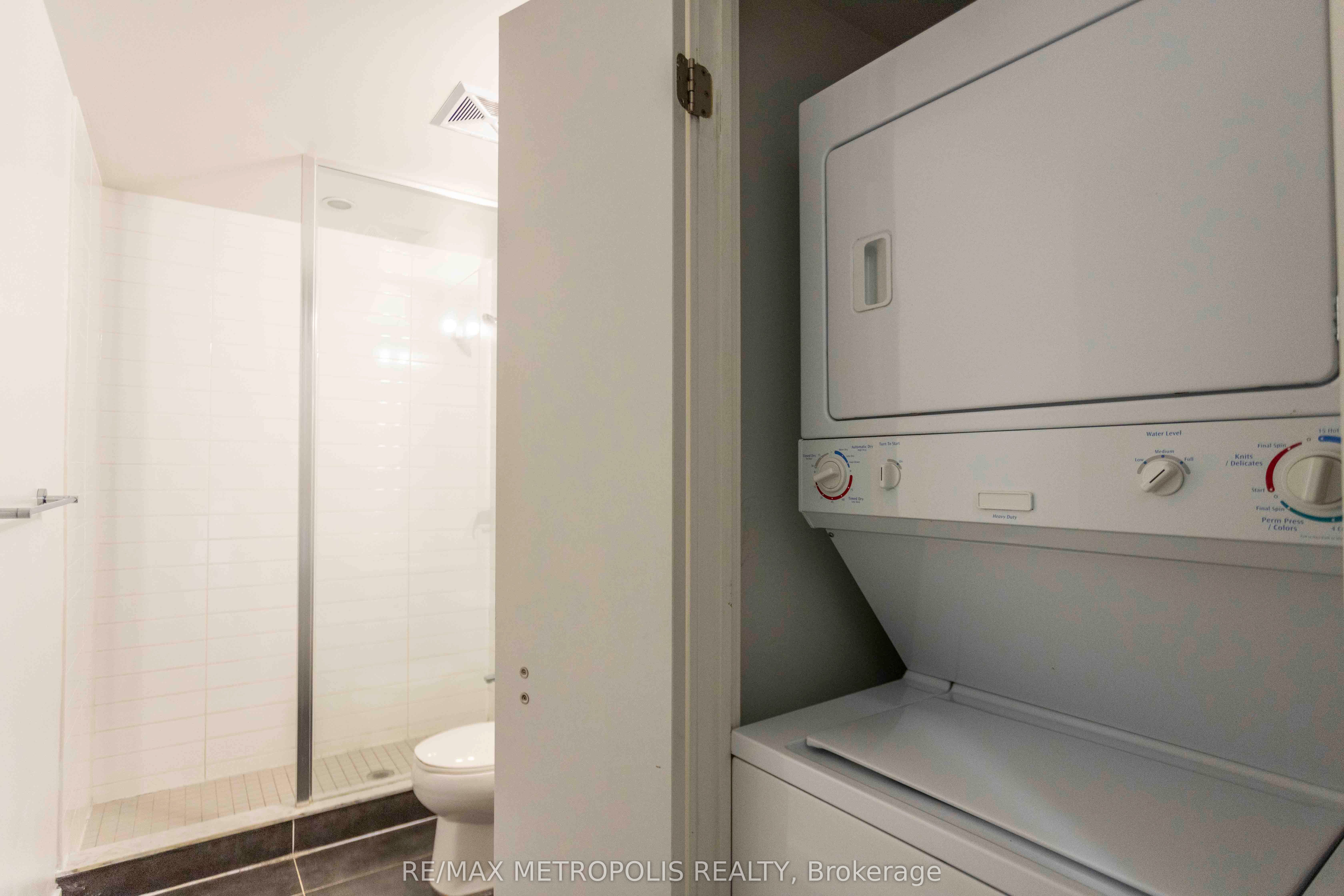55 East Liberty Street 717 Property Photo 10