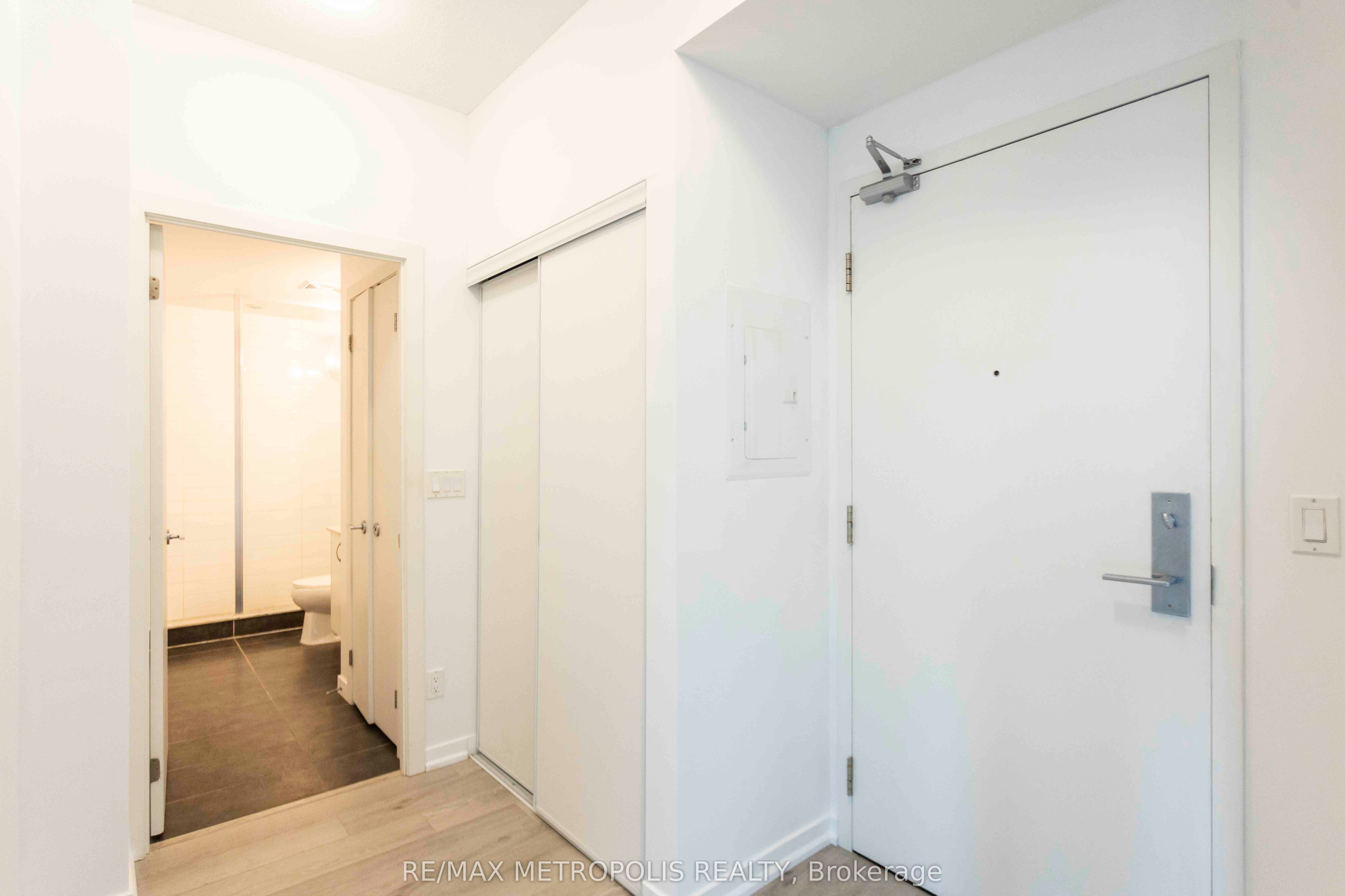 55 East Liberty Street 717 Property Photo 11