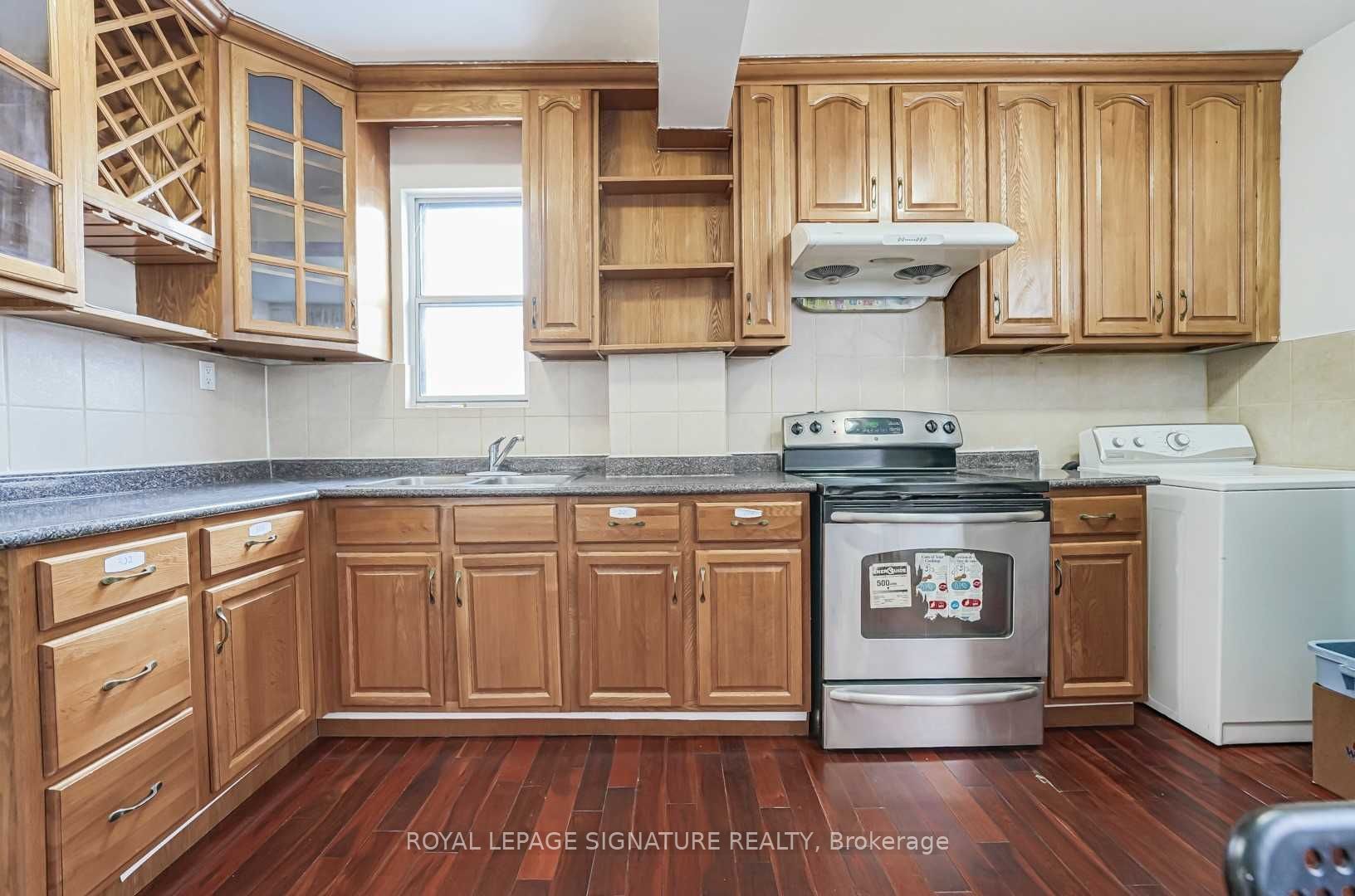 80 Markham Street Property Photo 1
