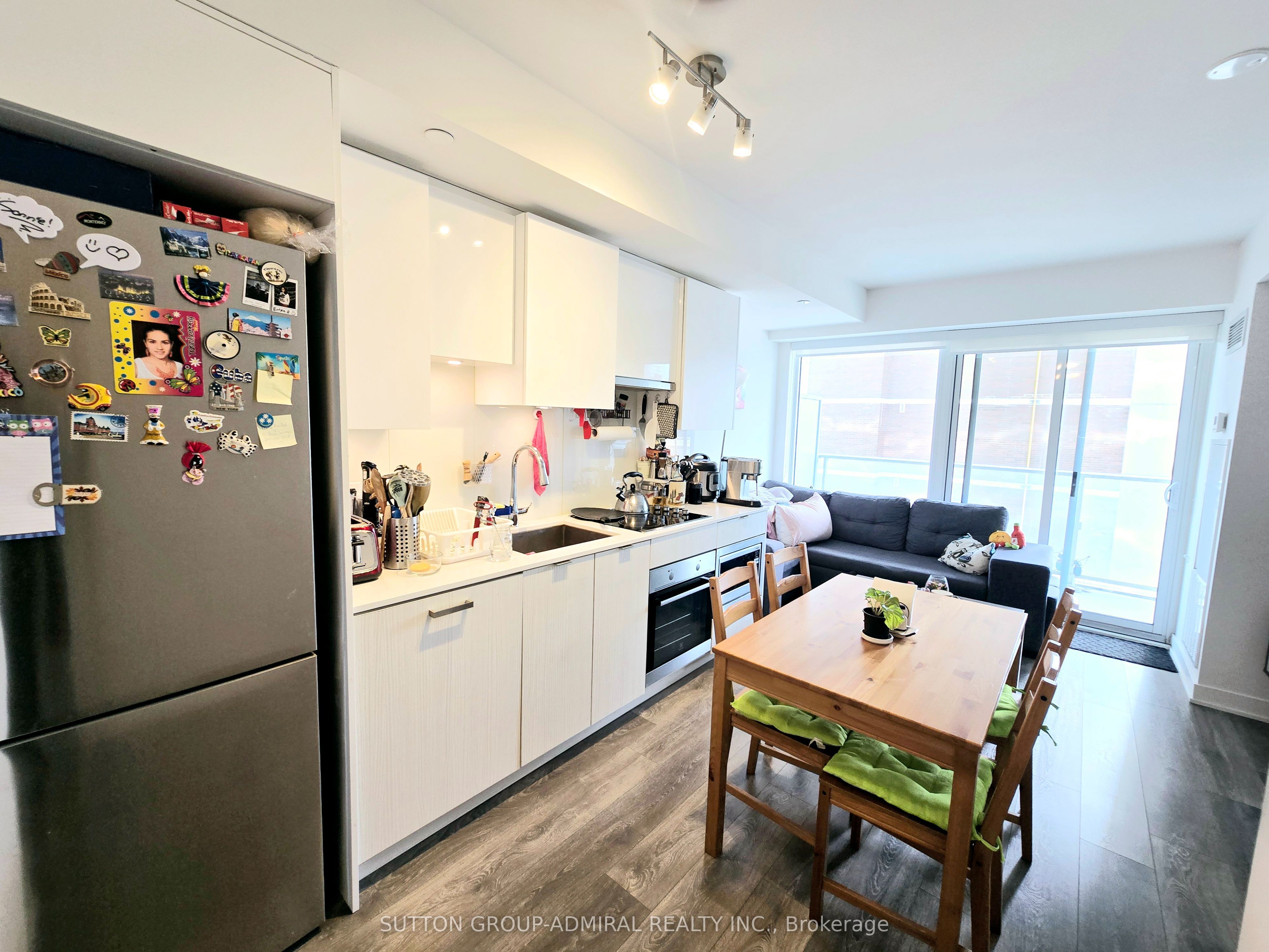#1009 - 195 Redpath Avenue Property Photo 30