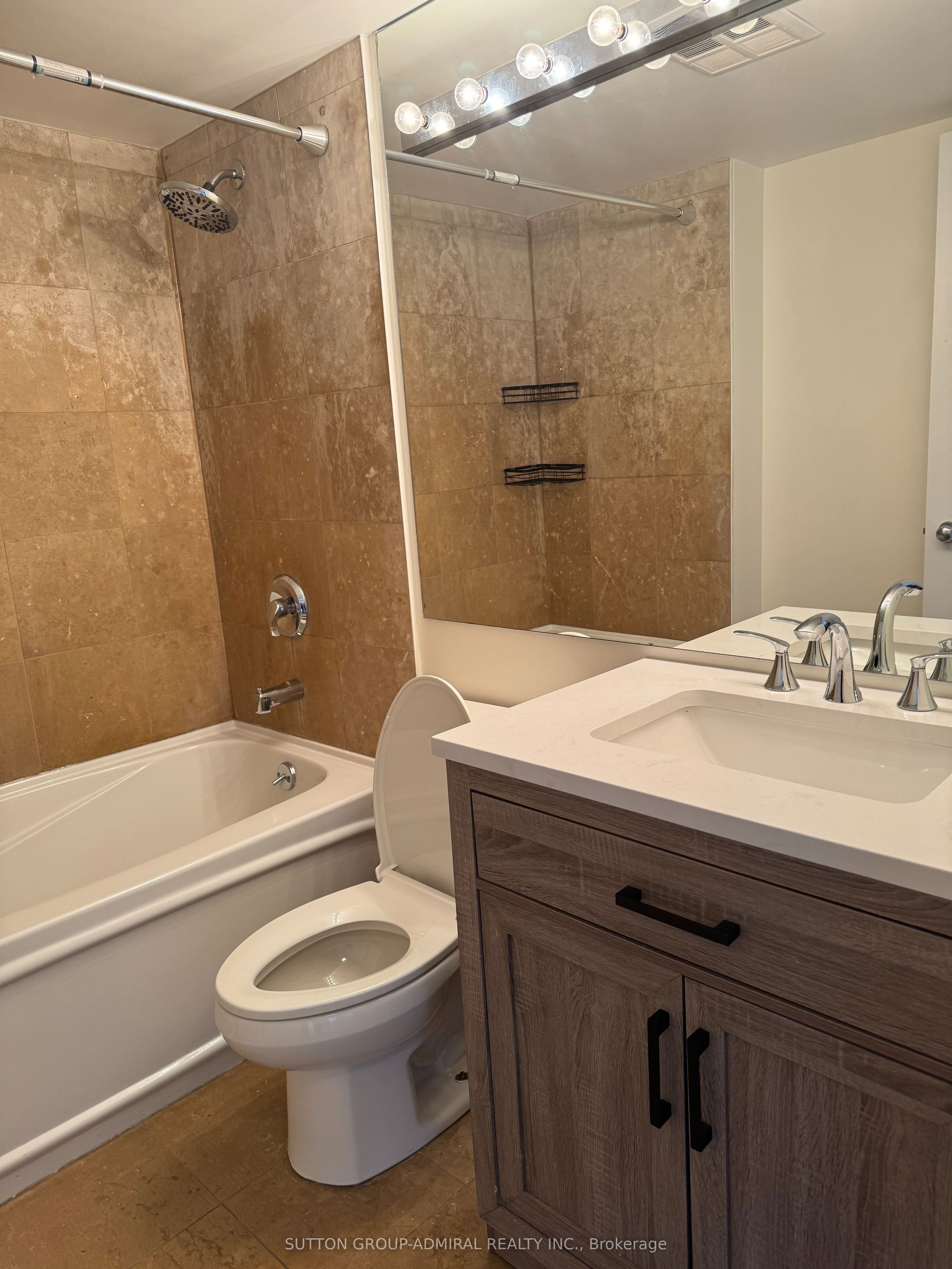 909 Bay Street 905 Property Photo 11