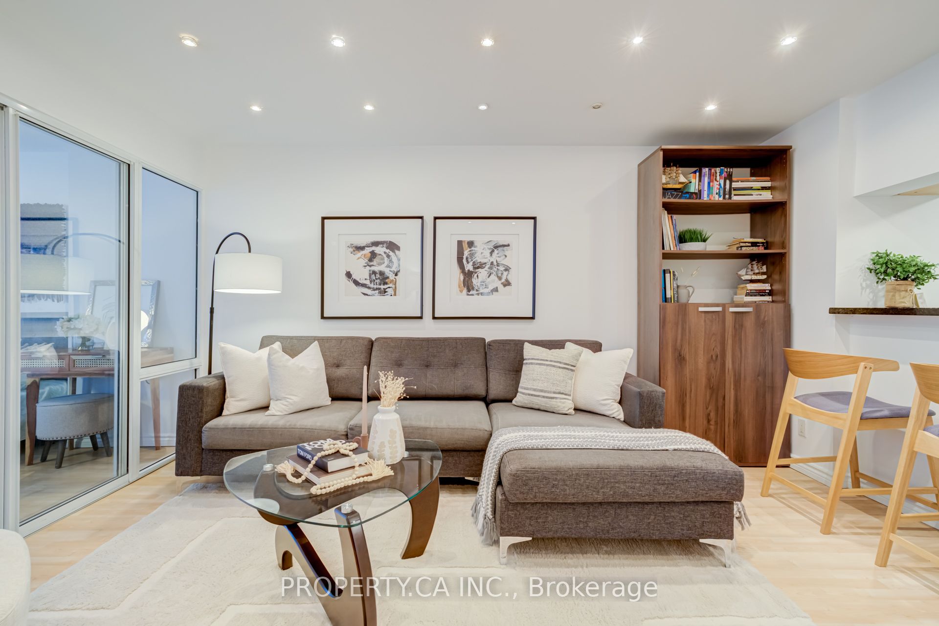 #509 - 717 Bay Street Property Photo 15