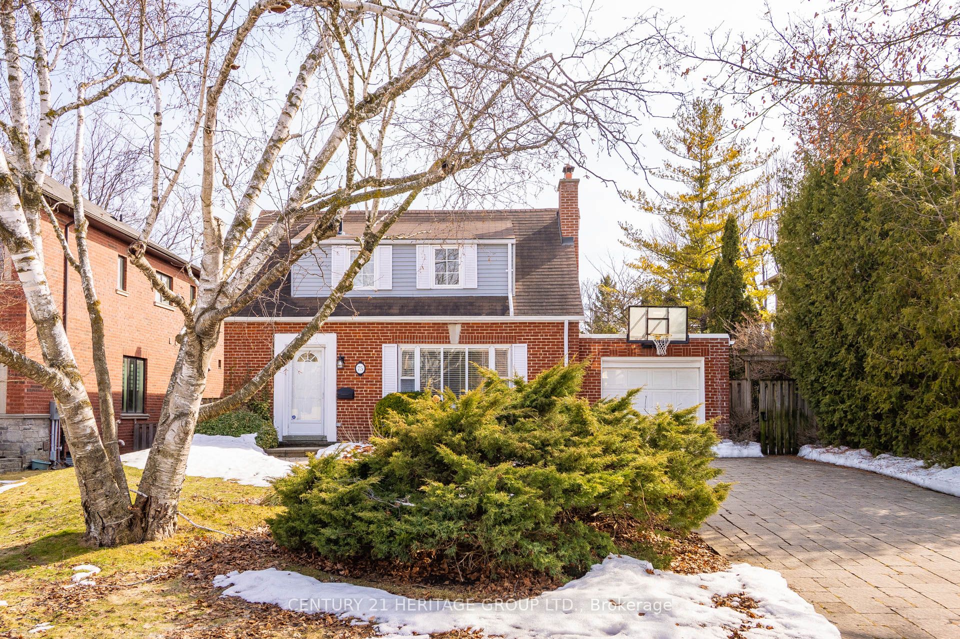 75 Aldershot Crescent Property Photo