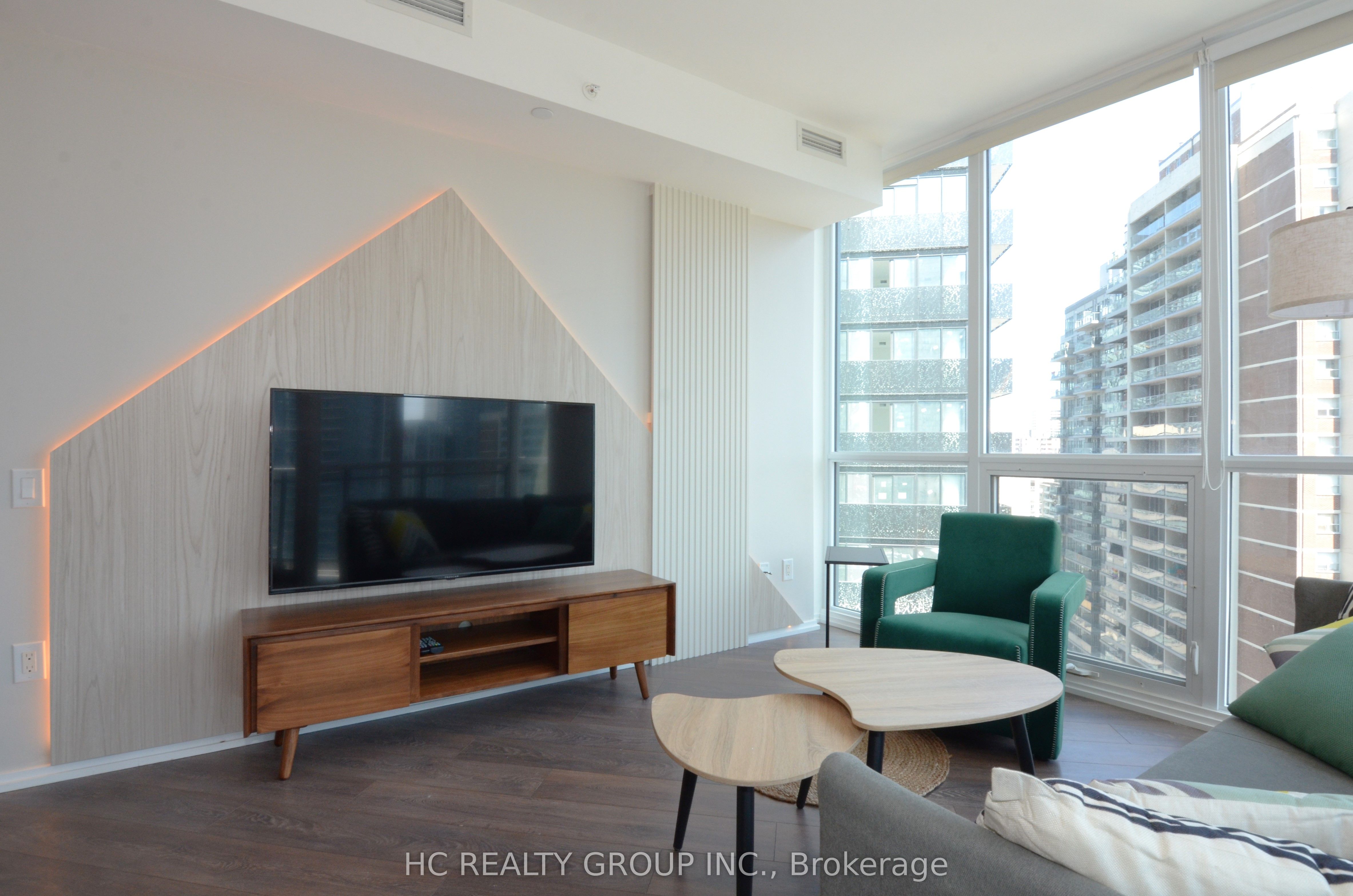 #1815 - 45 Charles Street Property Photo 2
