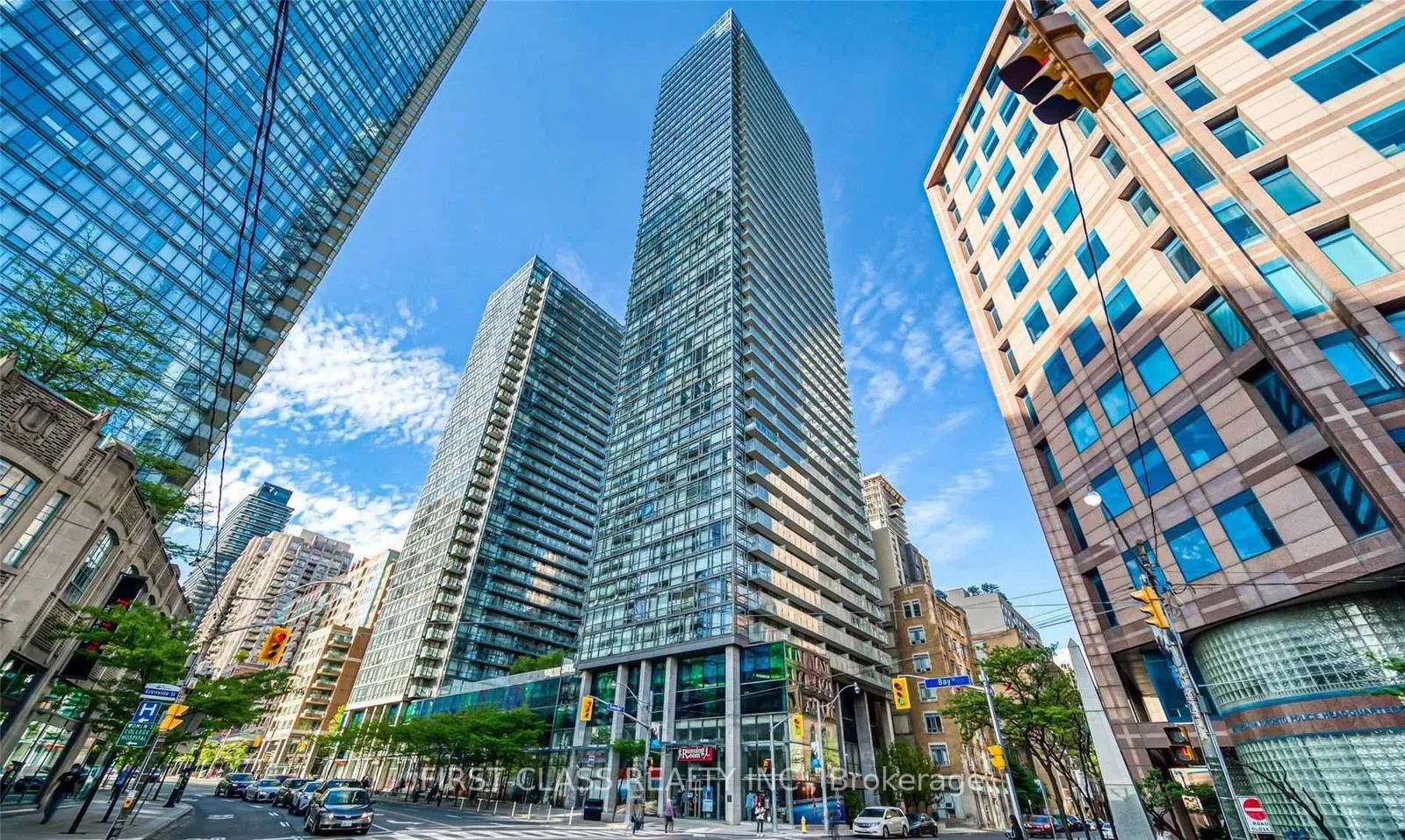 #708 - 37 Grosvenor Street Property Photo