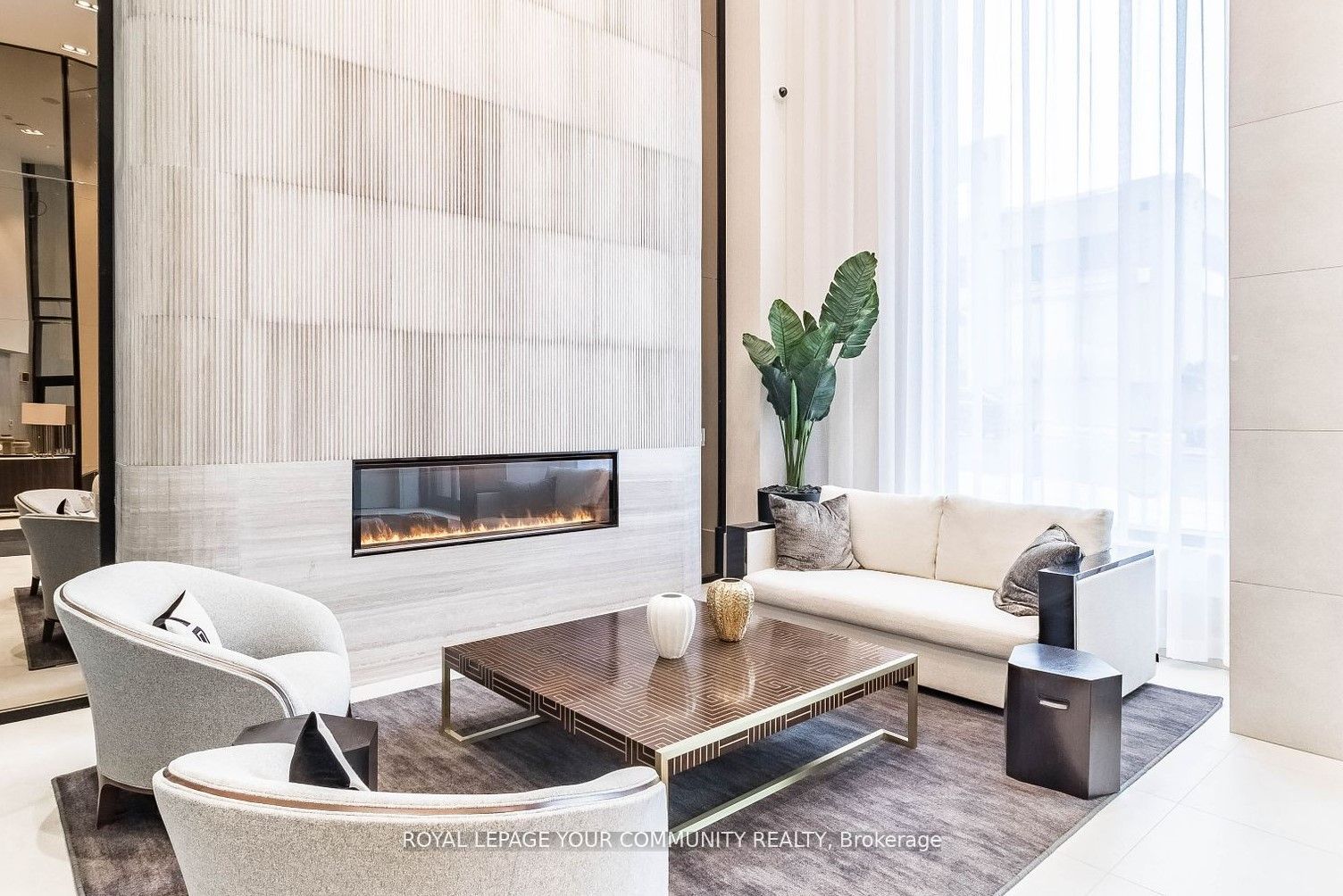#1016 - 2020 Bathurst Street Property Photo 10