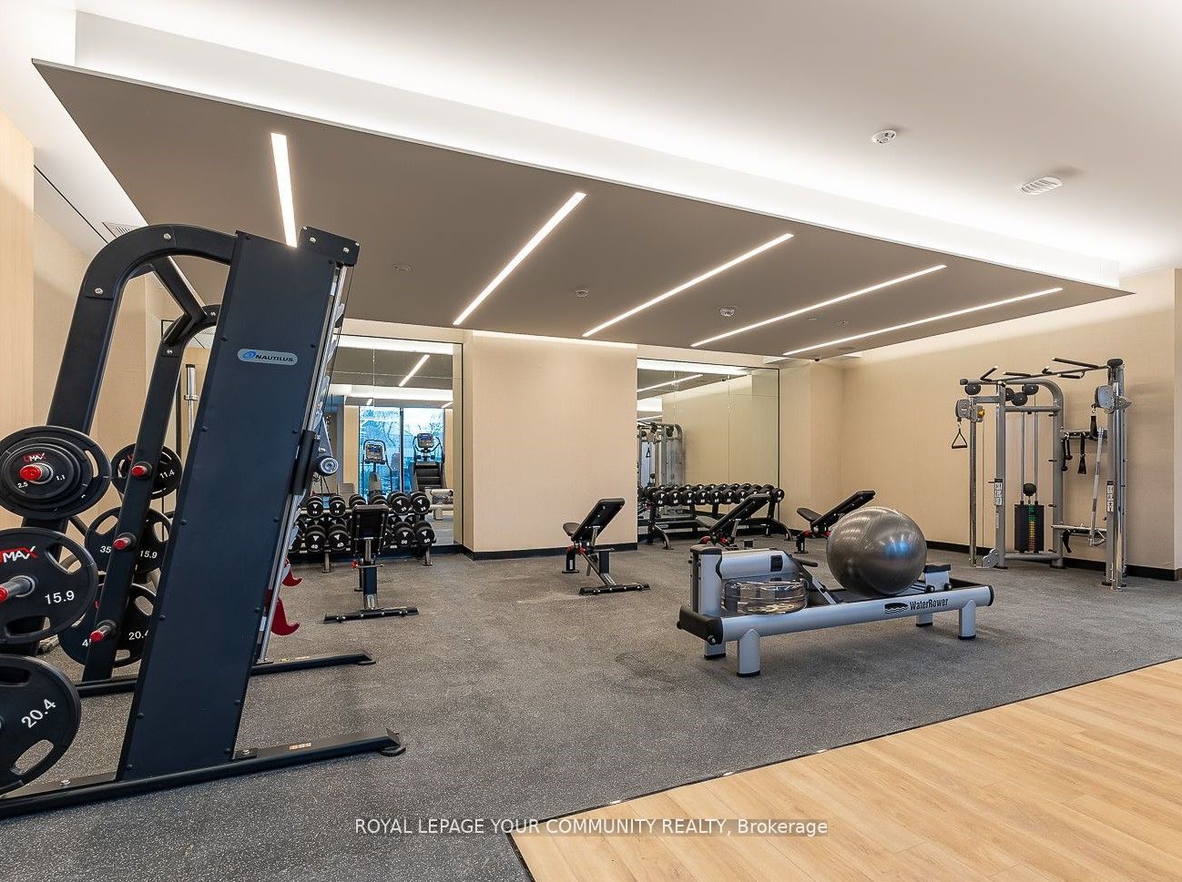 #1016 - 2020 Bathurst Street Property Photo 11