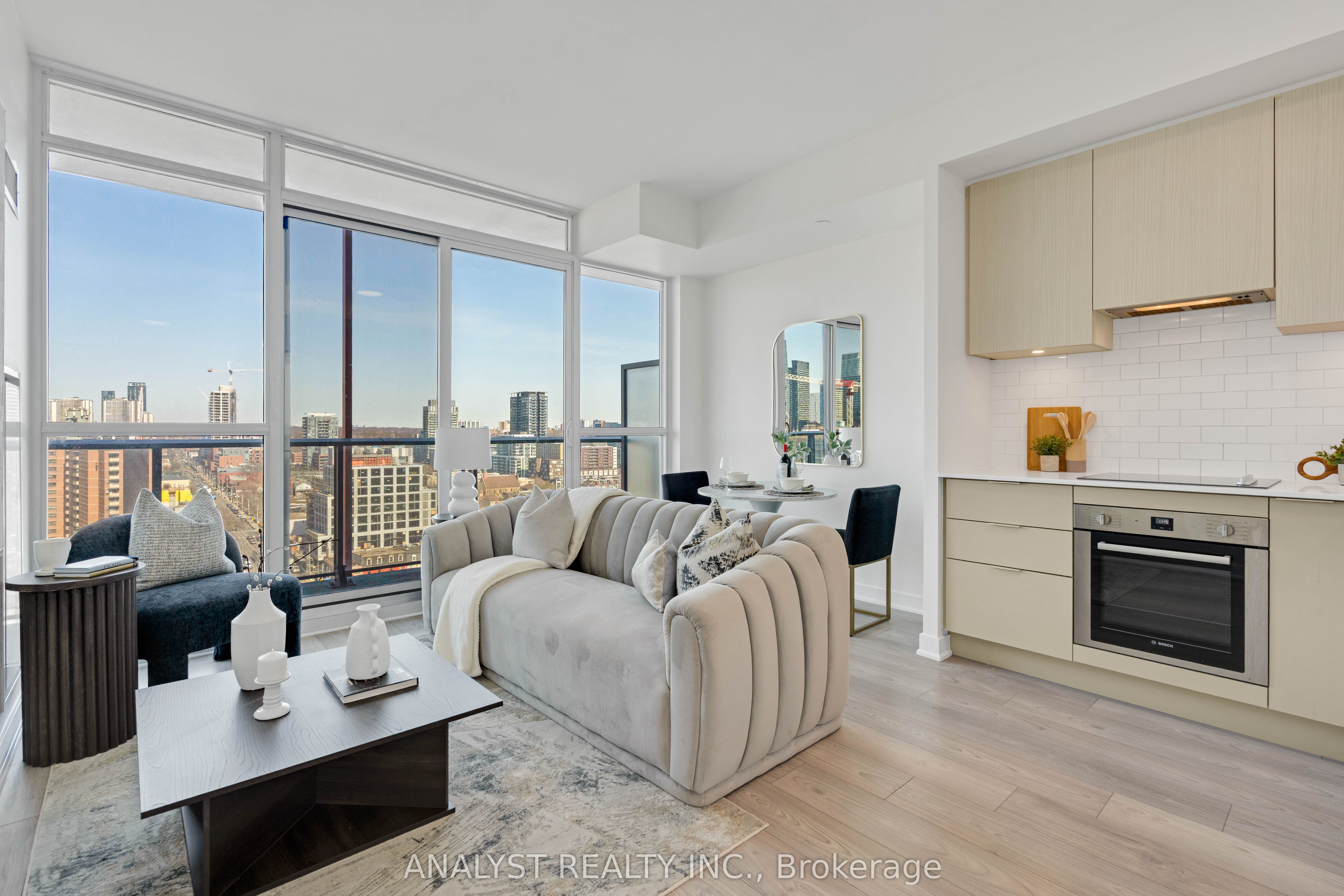 #1603 - 120 Parliament Street Property Photo 1