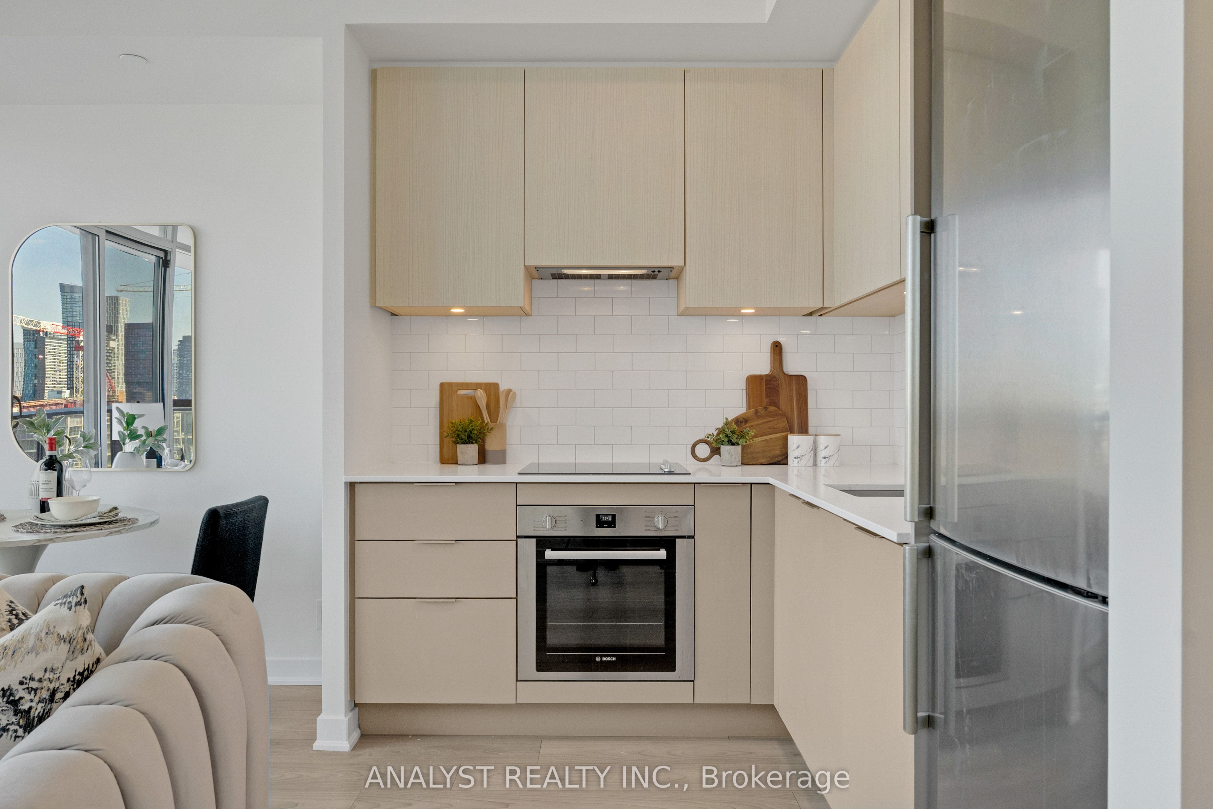 #1603 - 120 Parliament Street Property Photo 4