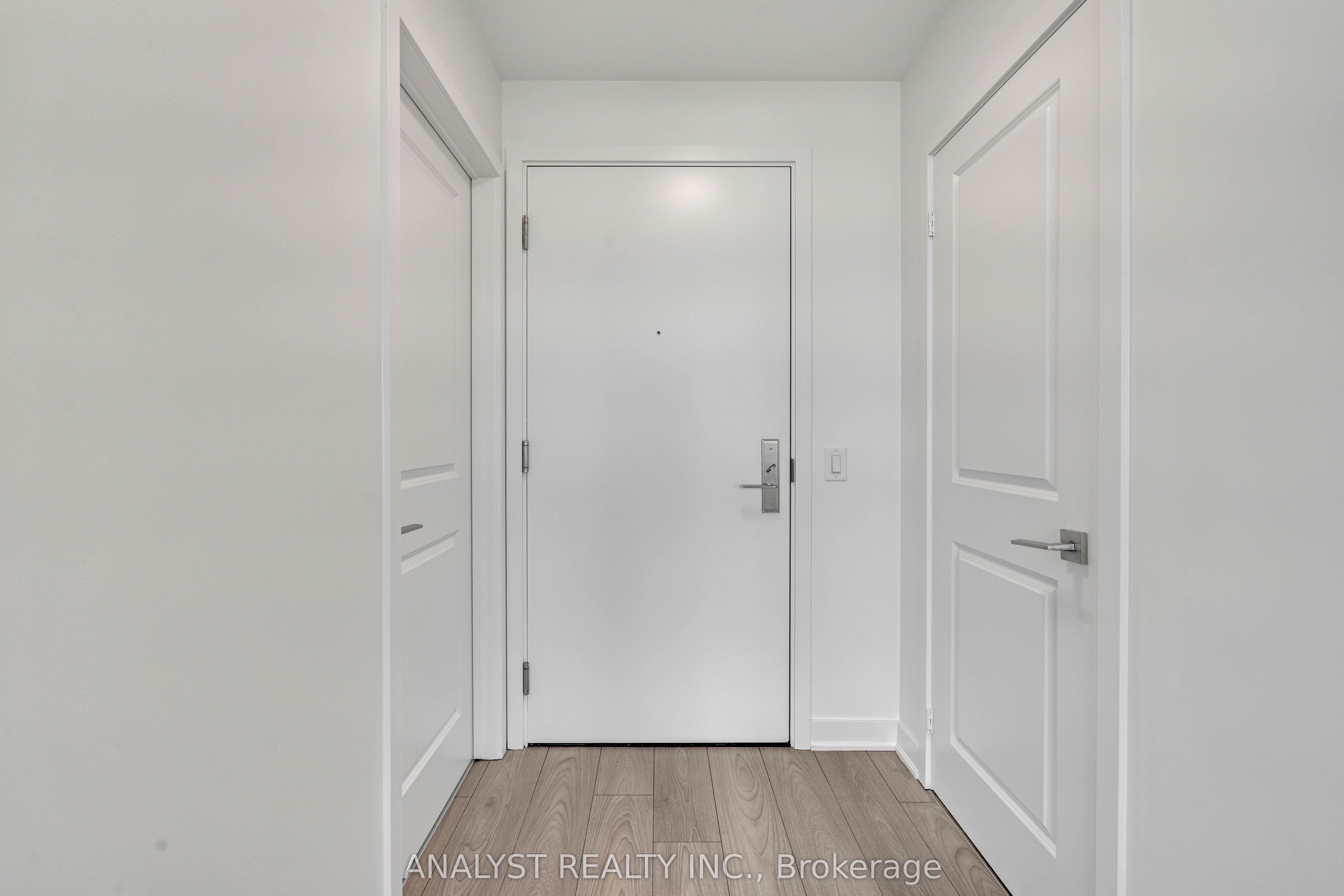 #1603 - 120 Parliament Street Property Photo 16