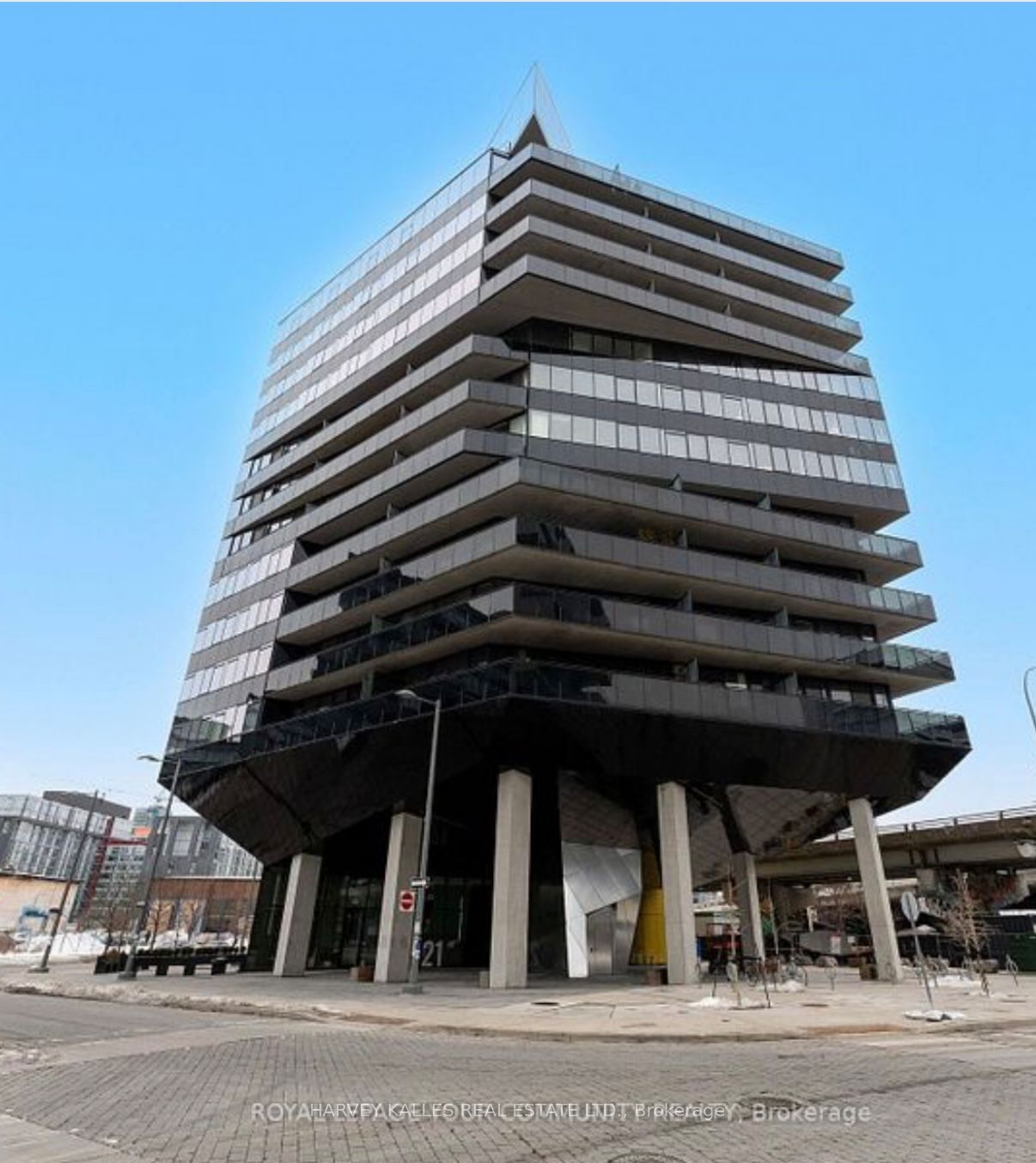 #504 - 21 Lawren Harris Square Property Photo