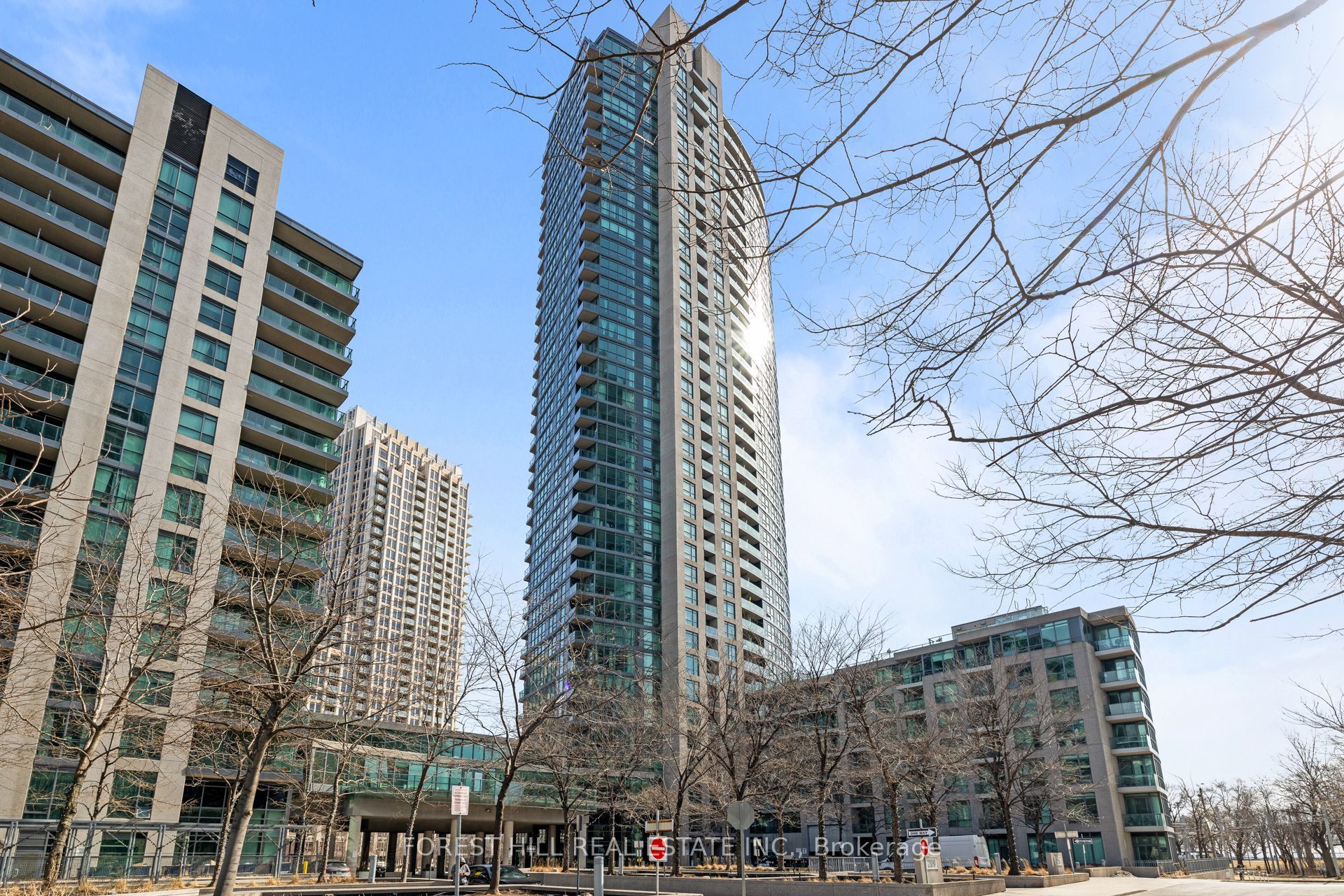 #304 - 215 Fort York Boulevard Property Photo 1