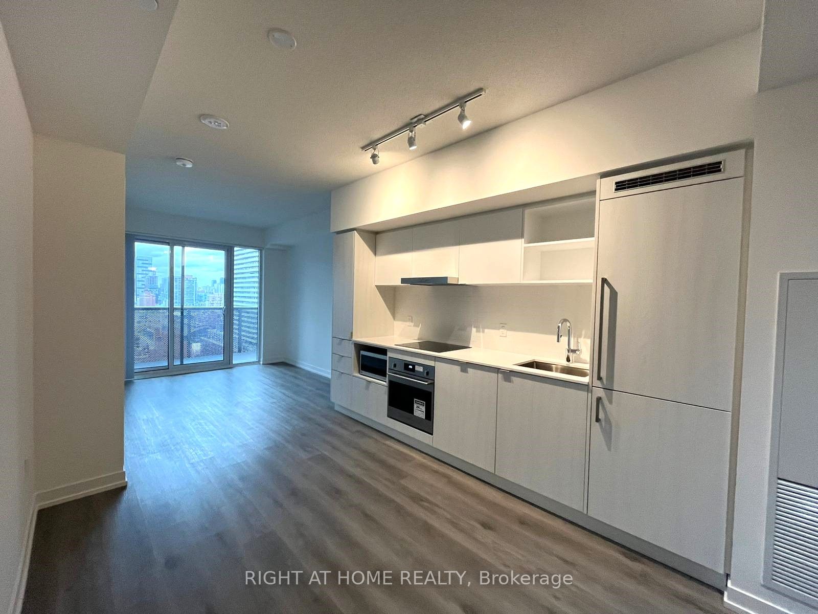 #2002 - 138 Downes Street Property Photo