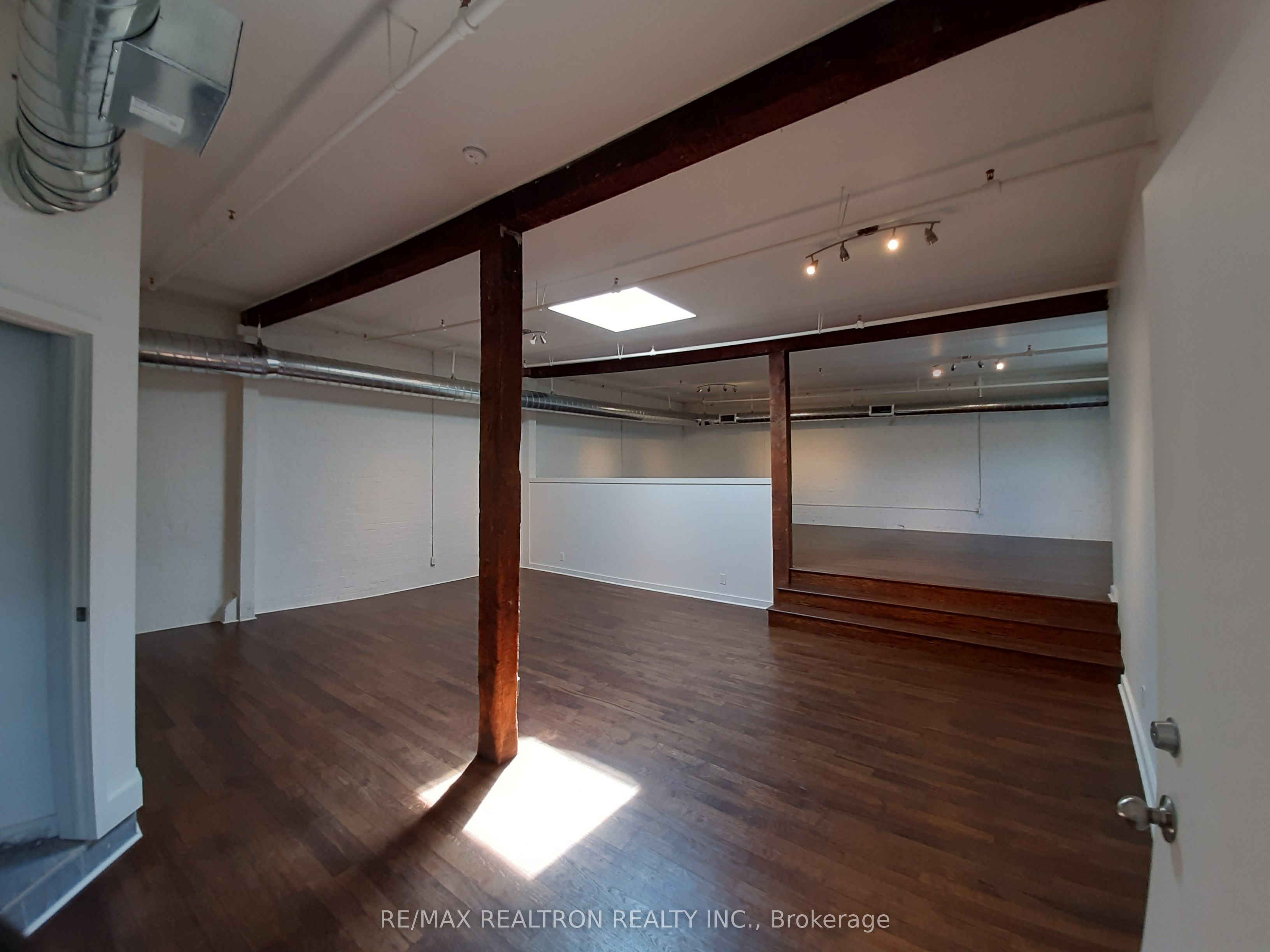 135 Tecumseth Street 14a Property Photo 1