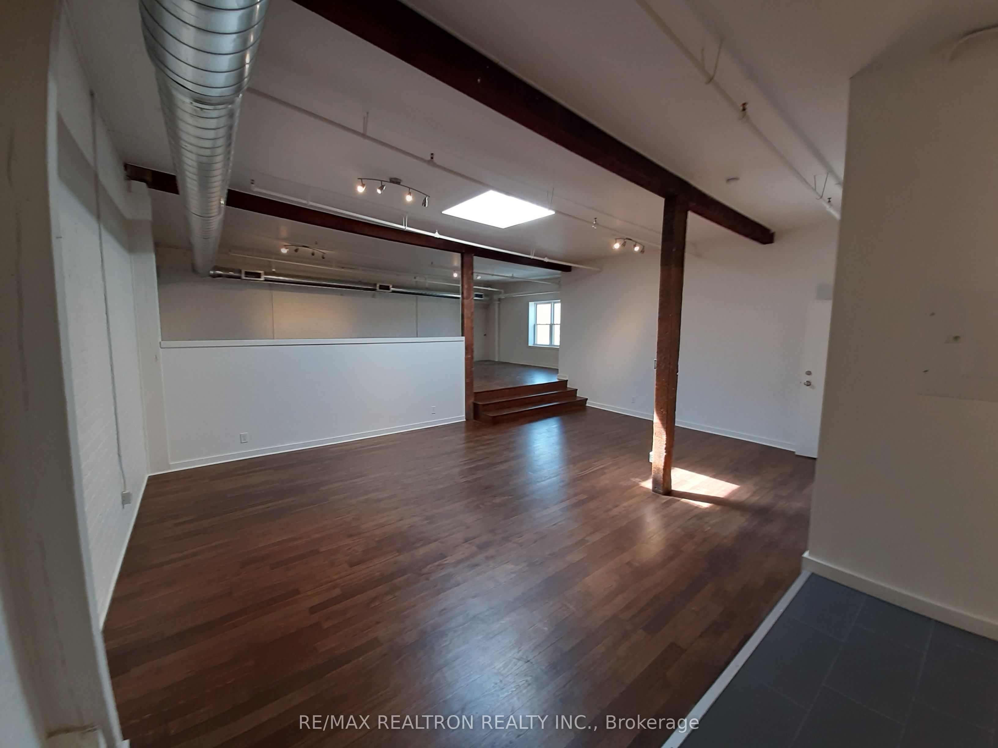 135 Tecumseth Street 14a Property Photo 2