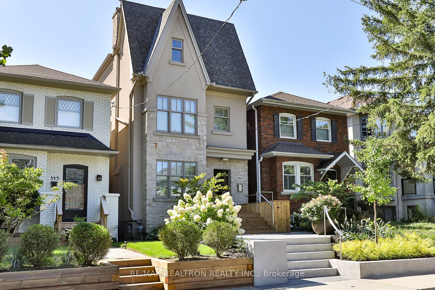 351 Woburn Avenue Property Photo
