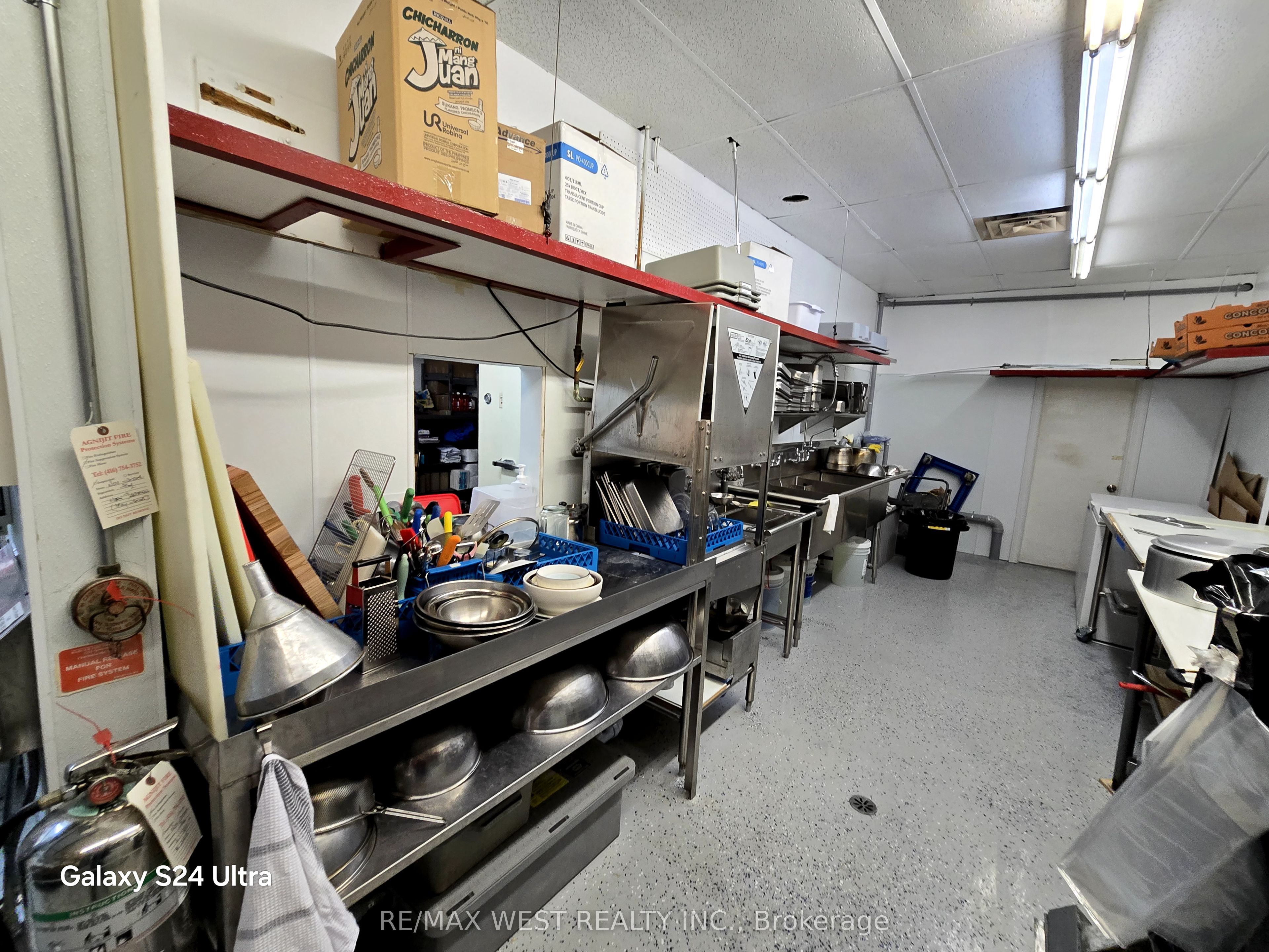 #2 - 1646 Victoria Park Avenue Property Photo 13