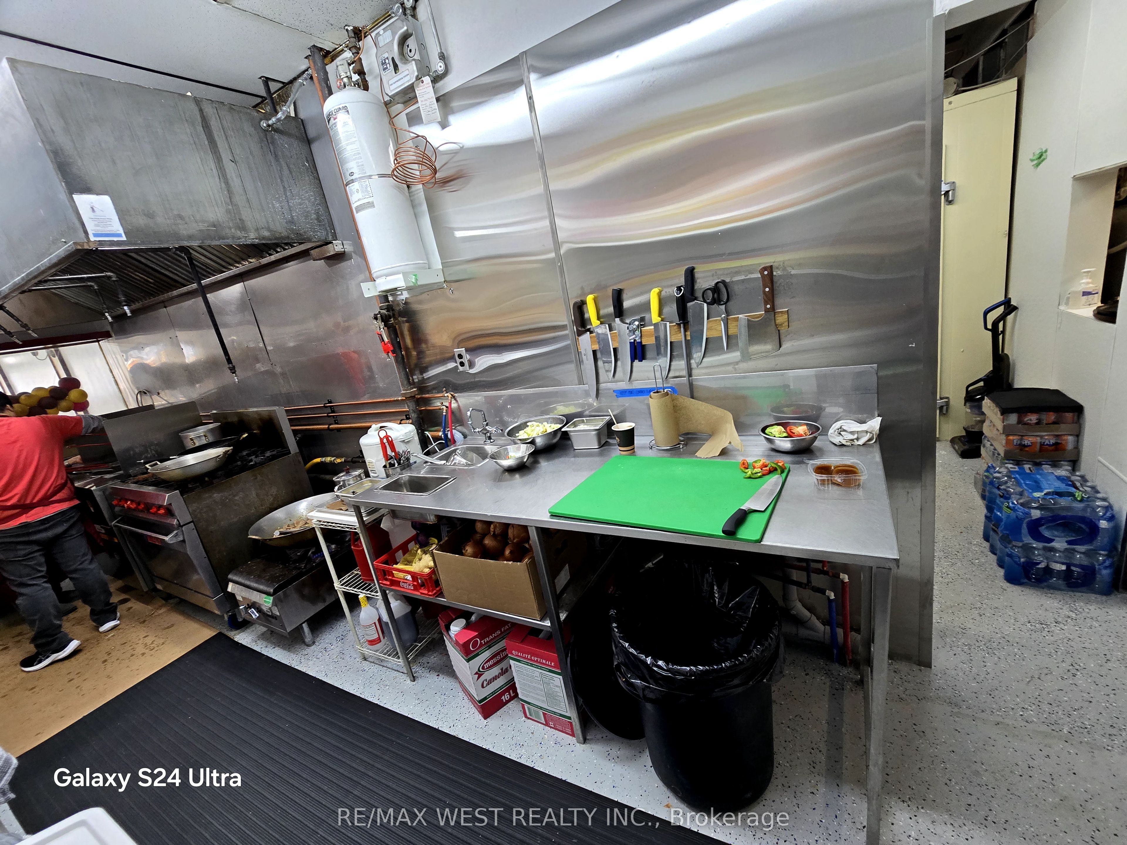 #2 - 1646 Victoria Park Avenue Property Photo 14