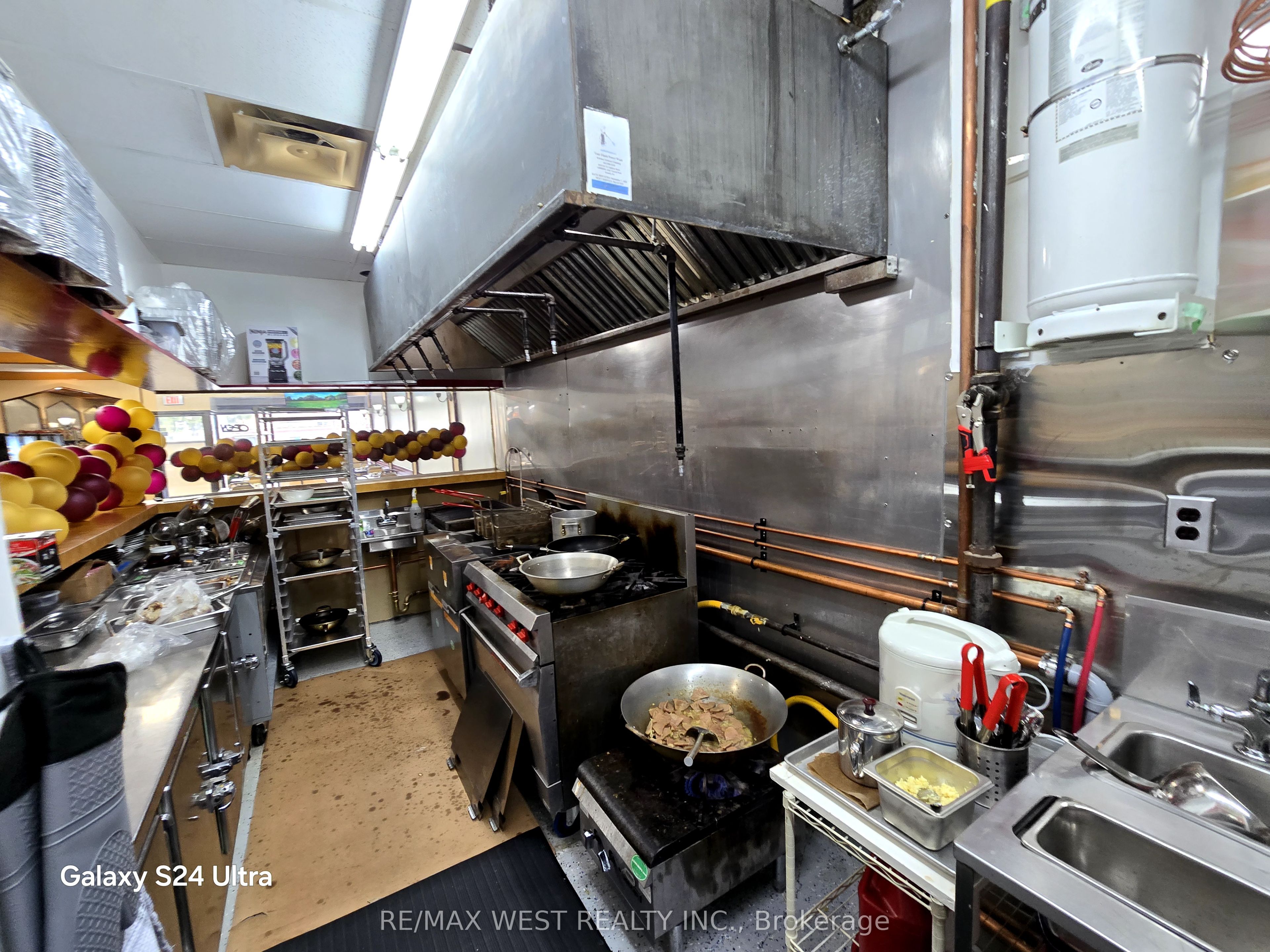 #2 - 1646 Victoria Park Avenue Property Photo 19