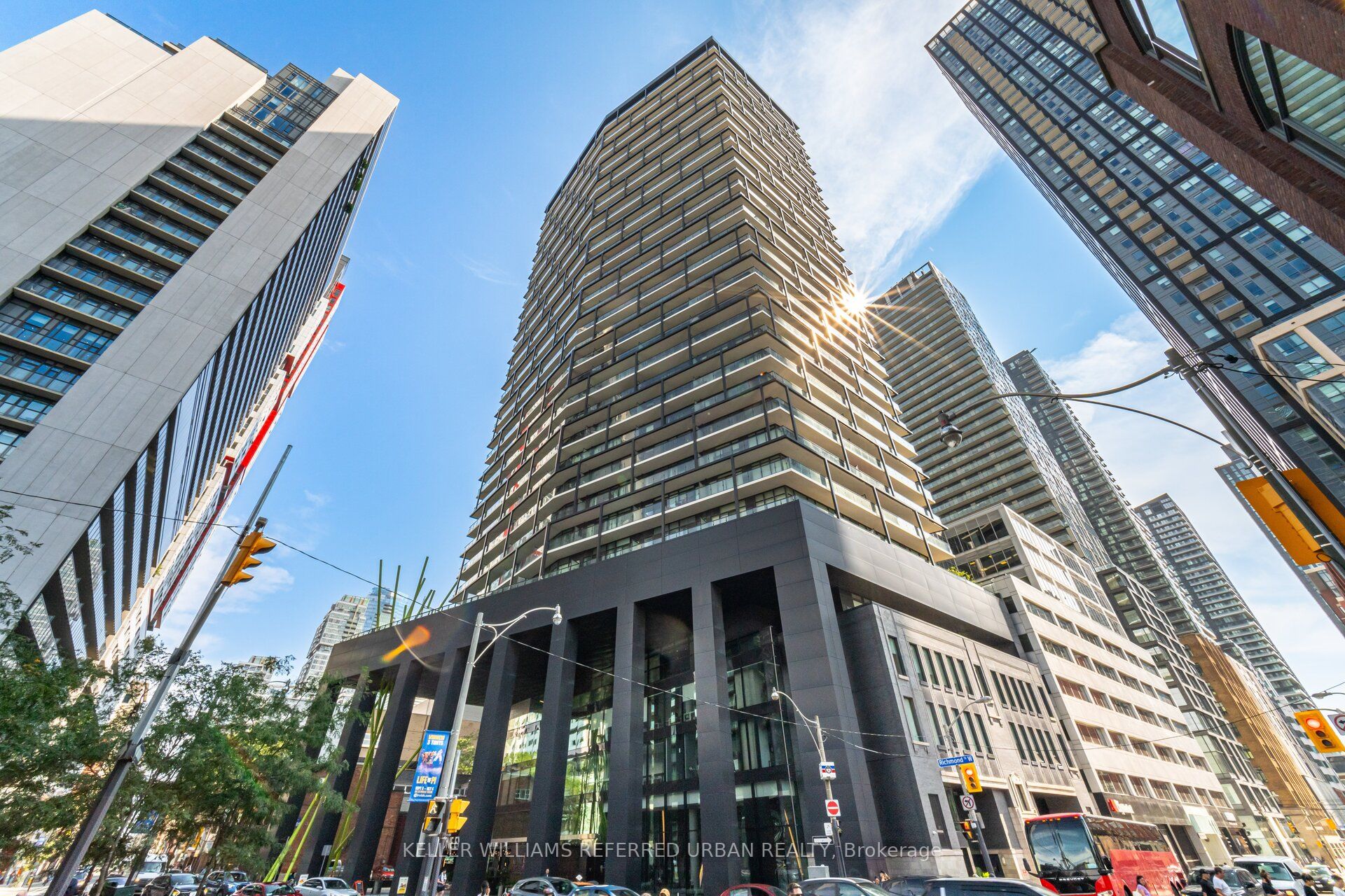 #1811 - 125 Peter Street Property Photo 1