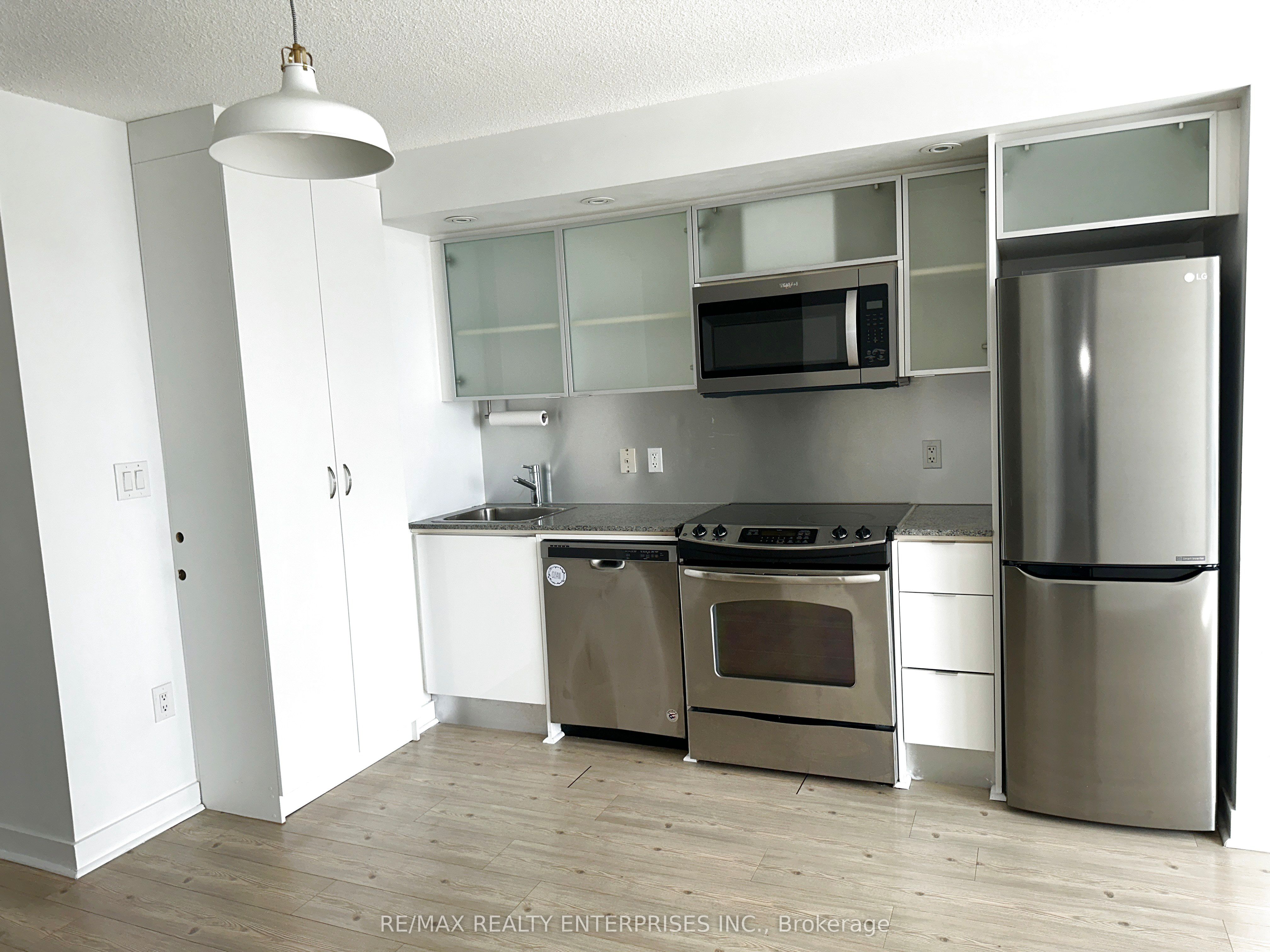 #2507 - 25 Telegram Mews Property Photo 5