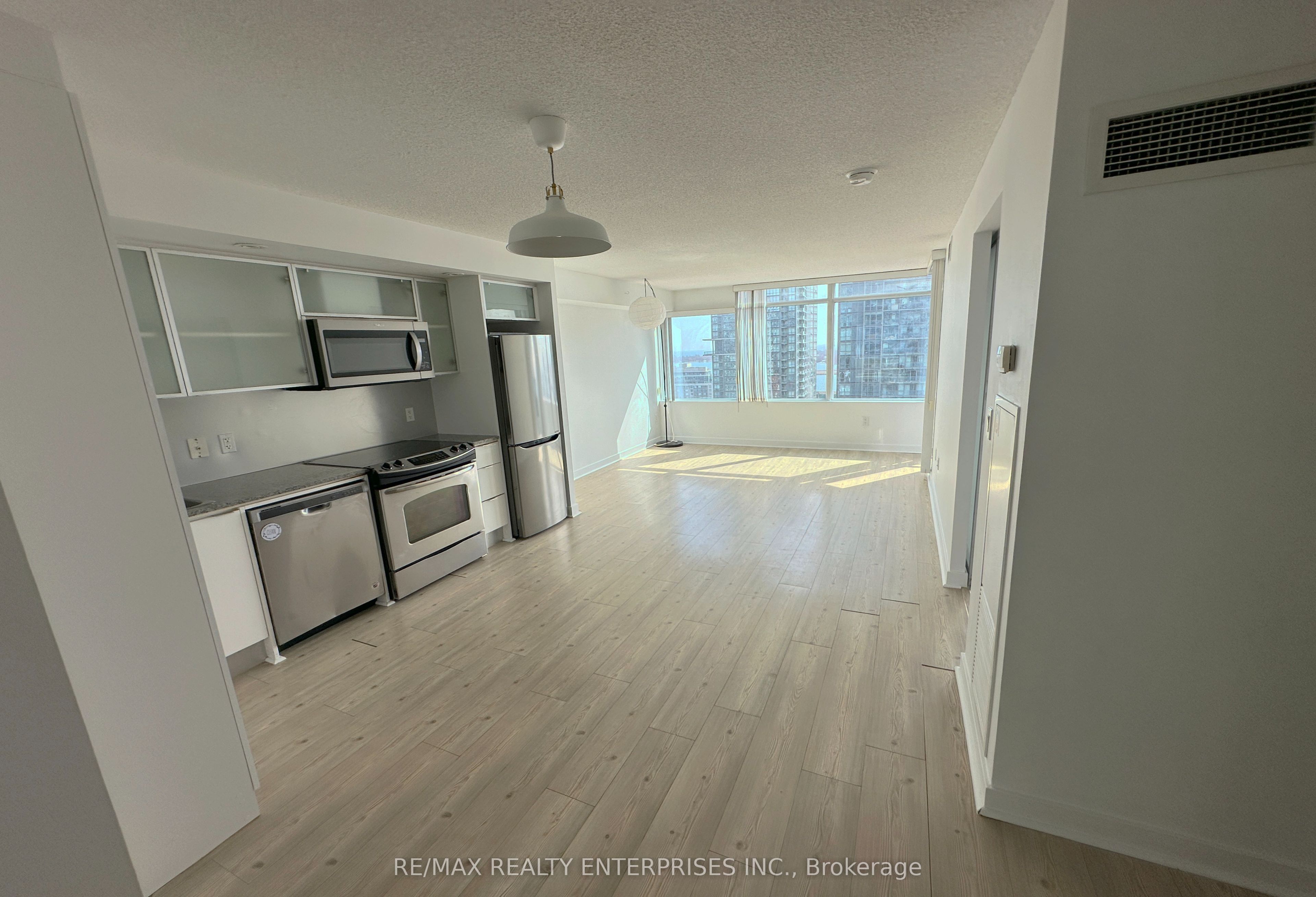 #2507 - 25 Telegram Mews Property Photo 8