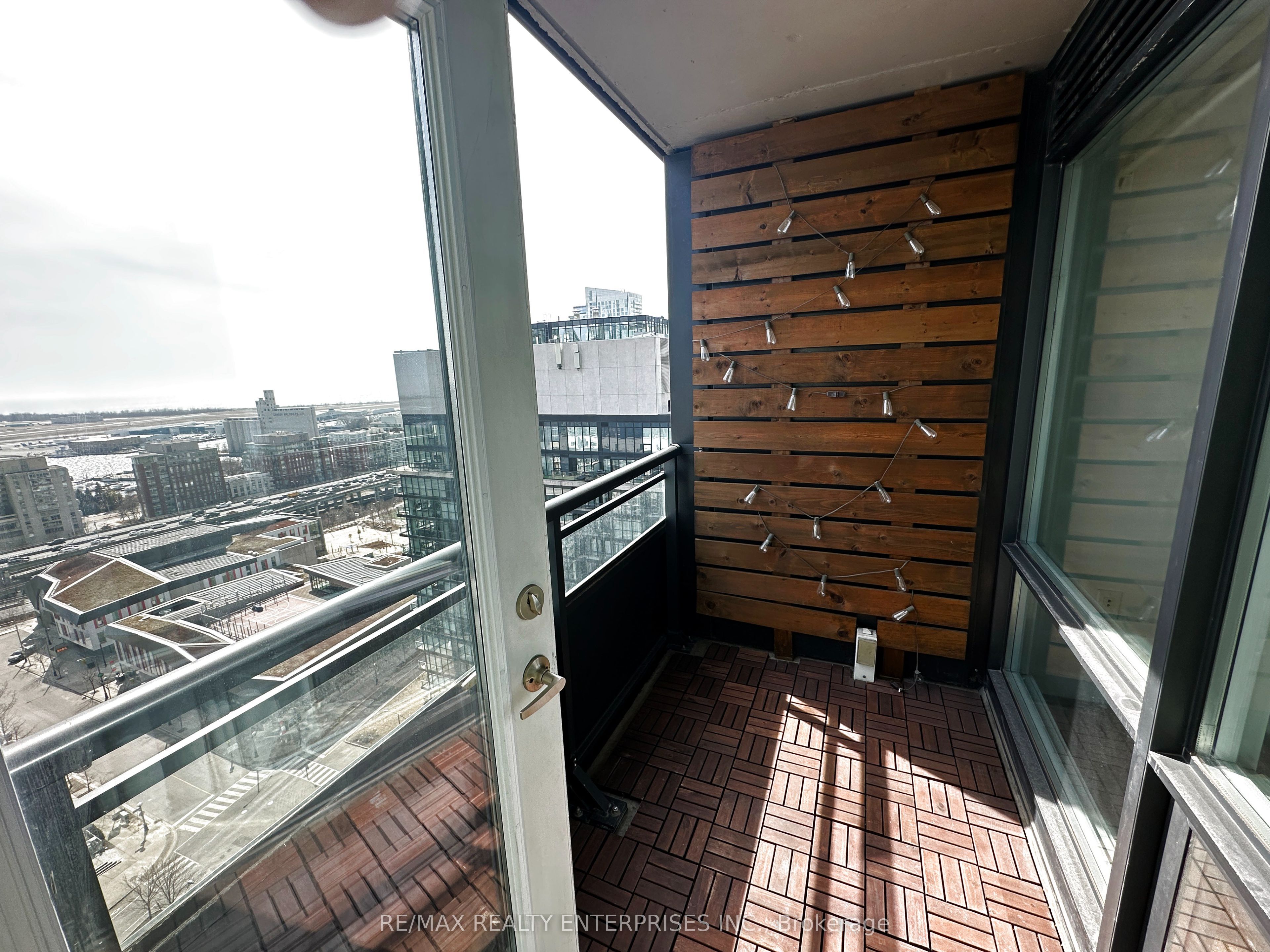#2507 - 25 Telegram Mews Property Photo 13