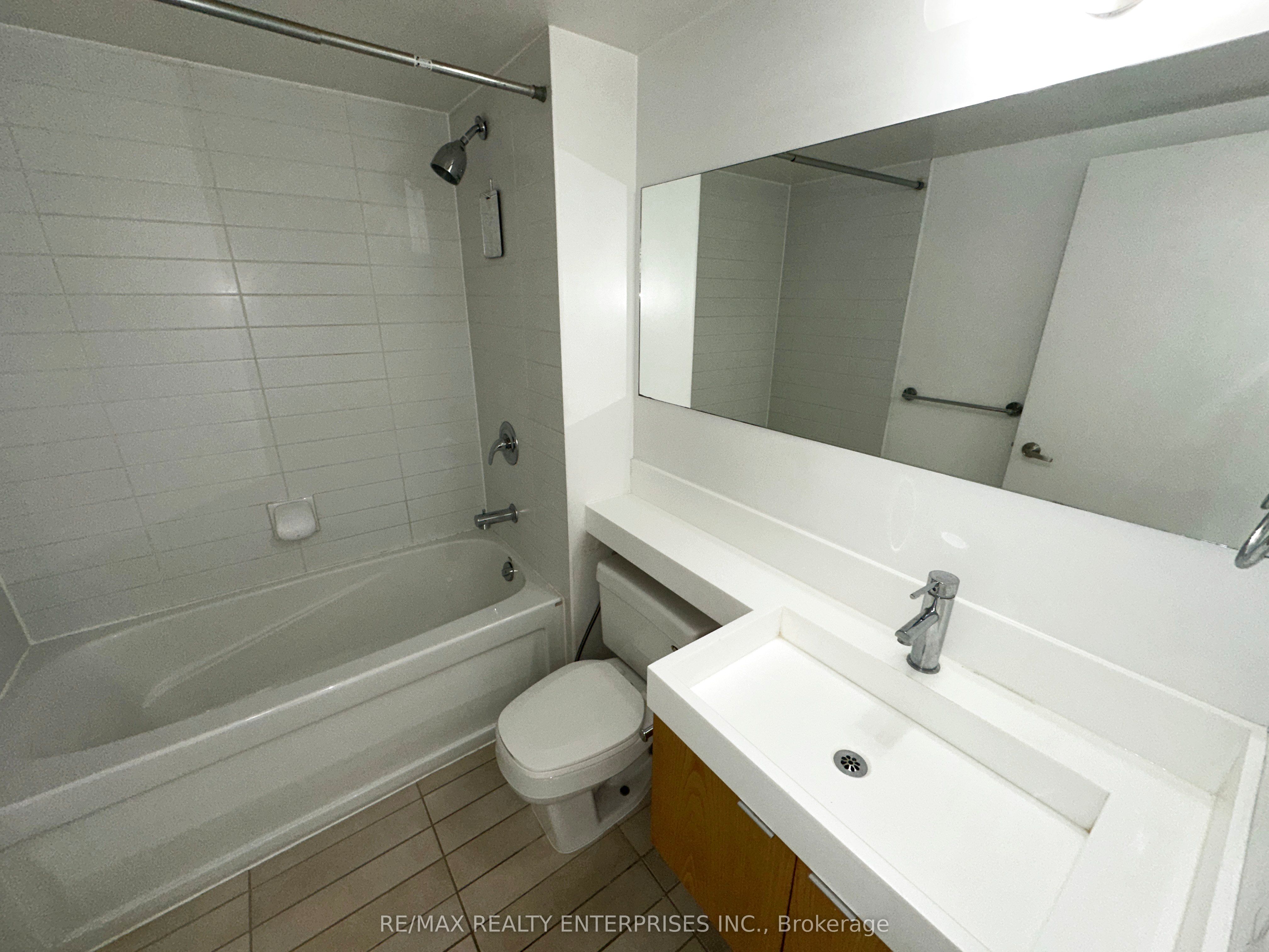 #2507 - 25 Telegram Mews Property Photo 15