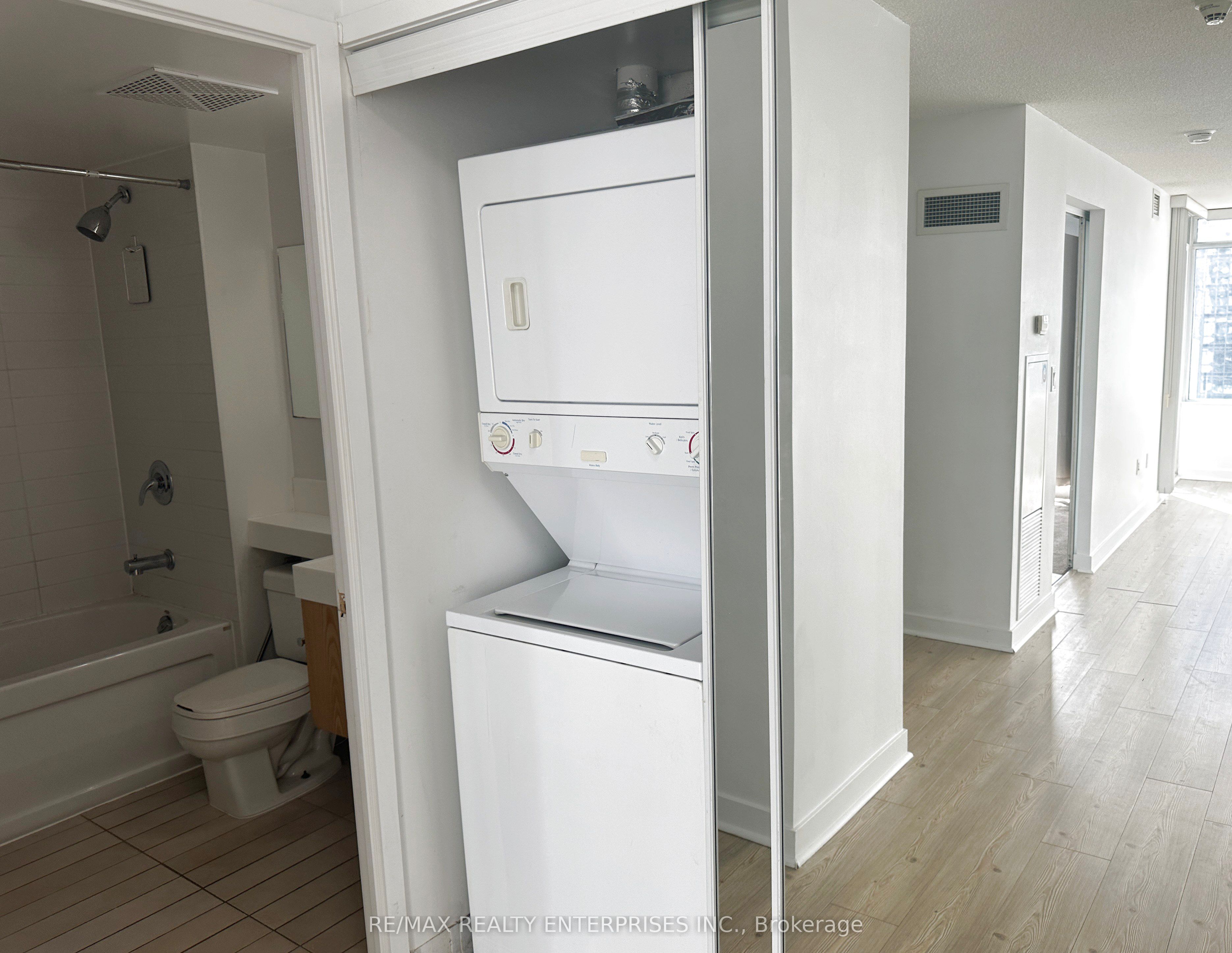 #2507 - 25 Telegram Mews Property Photo 17