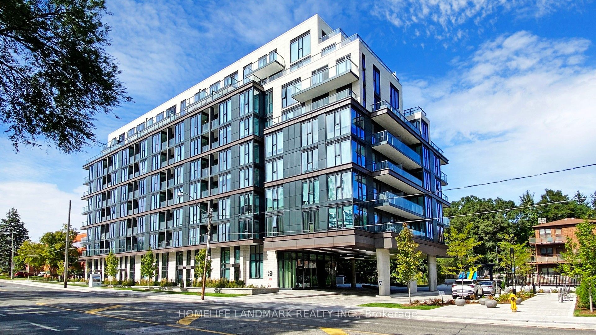 Toronto C04 Real Estate Listings Main Image