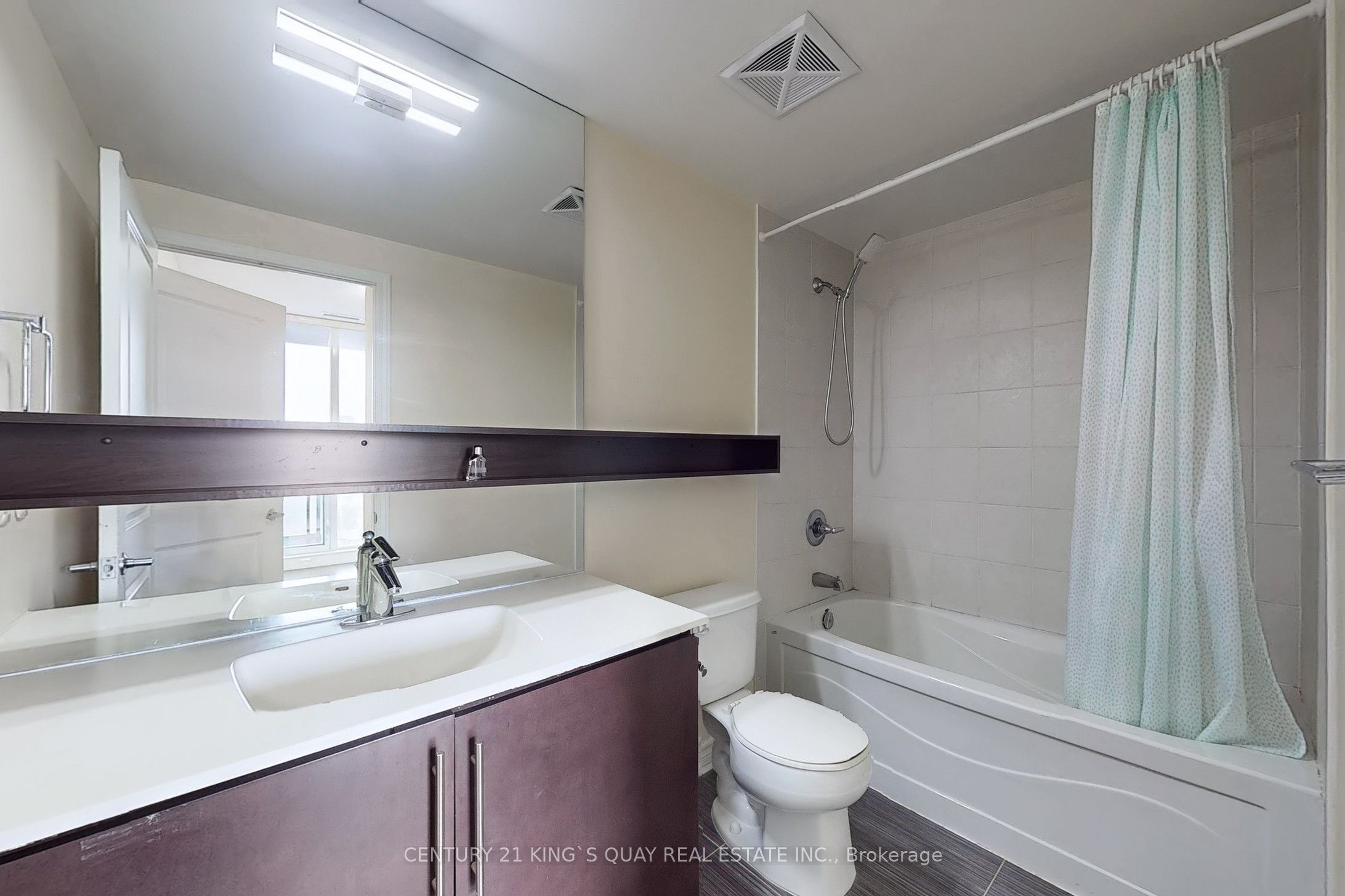 #814 - 2885 Bayview Avenue Property Photo 21